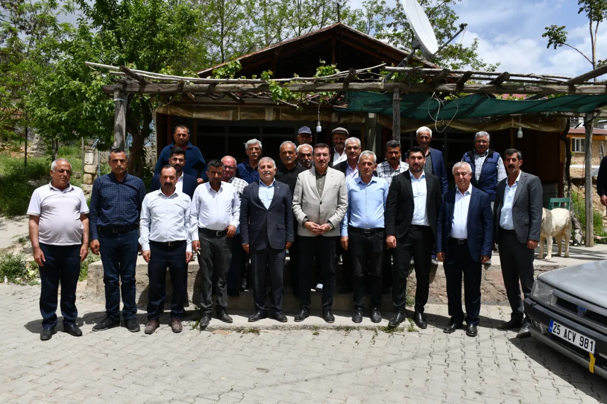 Bakan Bülent Tüfenkci, Doğanşehir'de Vatandaşlarla Birebir Görüştü