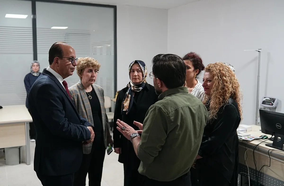 Başkan Geçit, Aile Danışma Ve Sağlıklı Yaşam Merkezi'ndeki Hizmetleri İnceledi