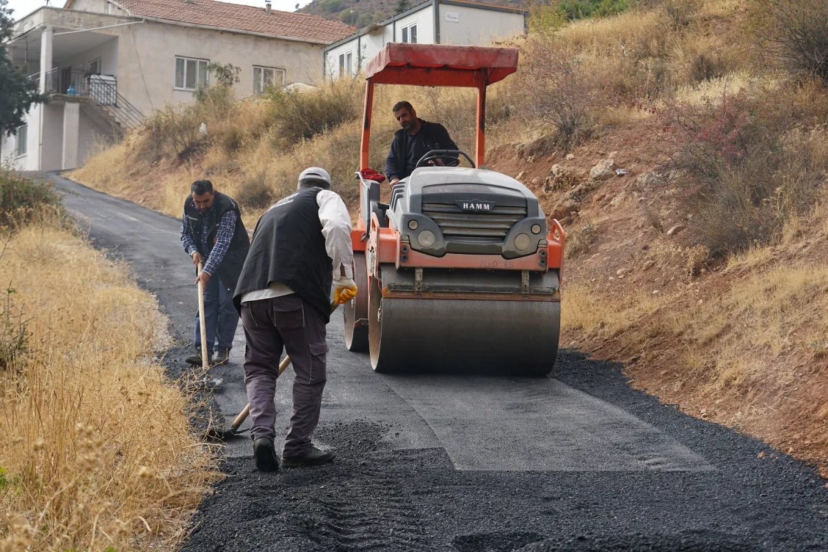 Başkan Geçit: "Hedefimiz Her Mahallede Konforlu Ulaşım"