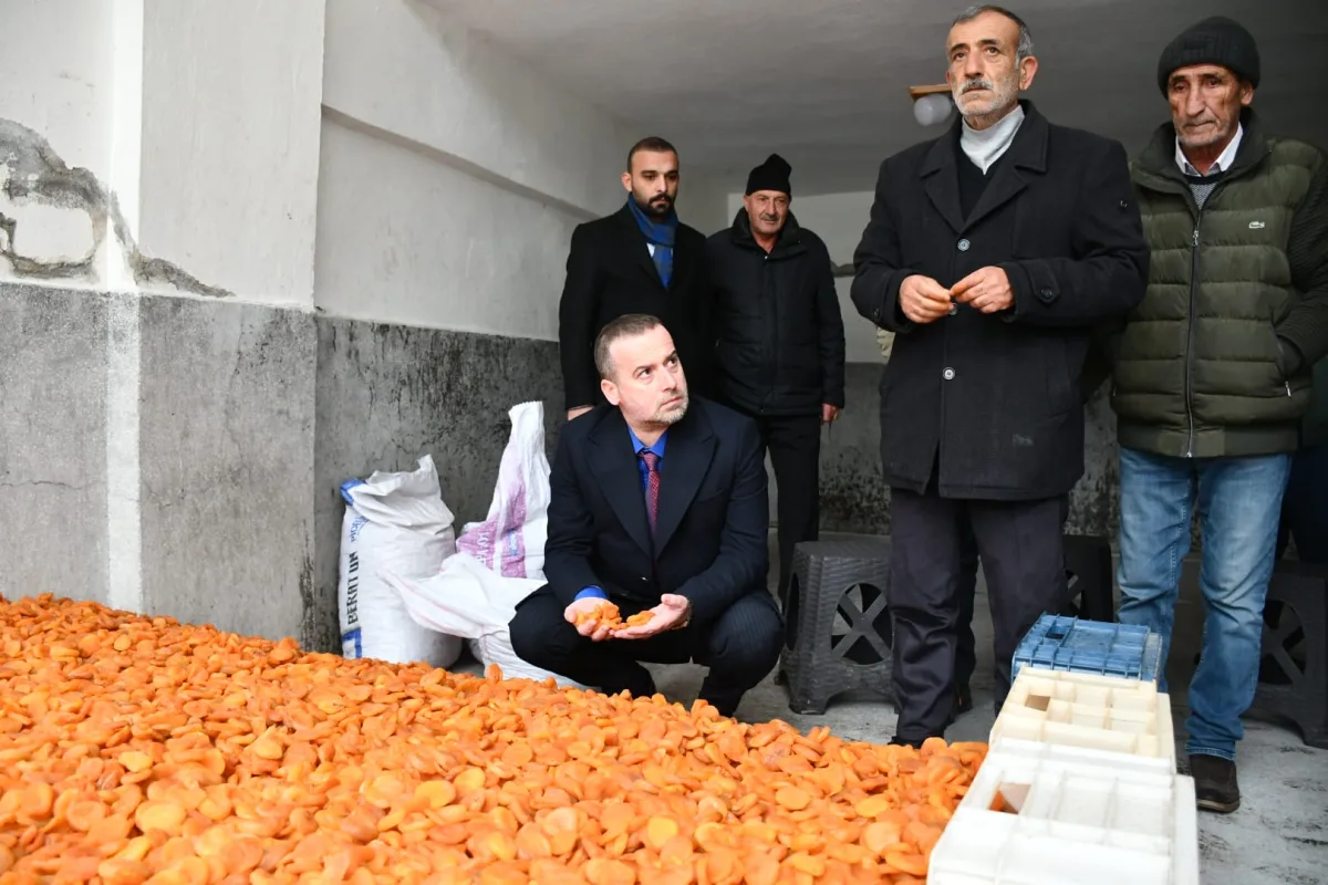 Şire Pazarında Belirsizlik Sürüyor:Salih Karademir Çözüm İçin Sahada