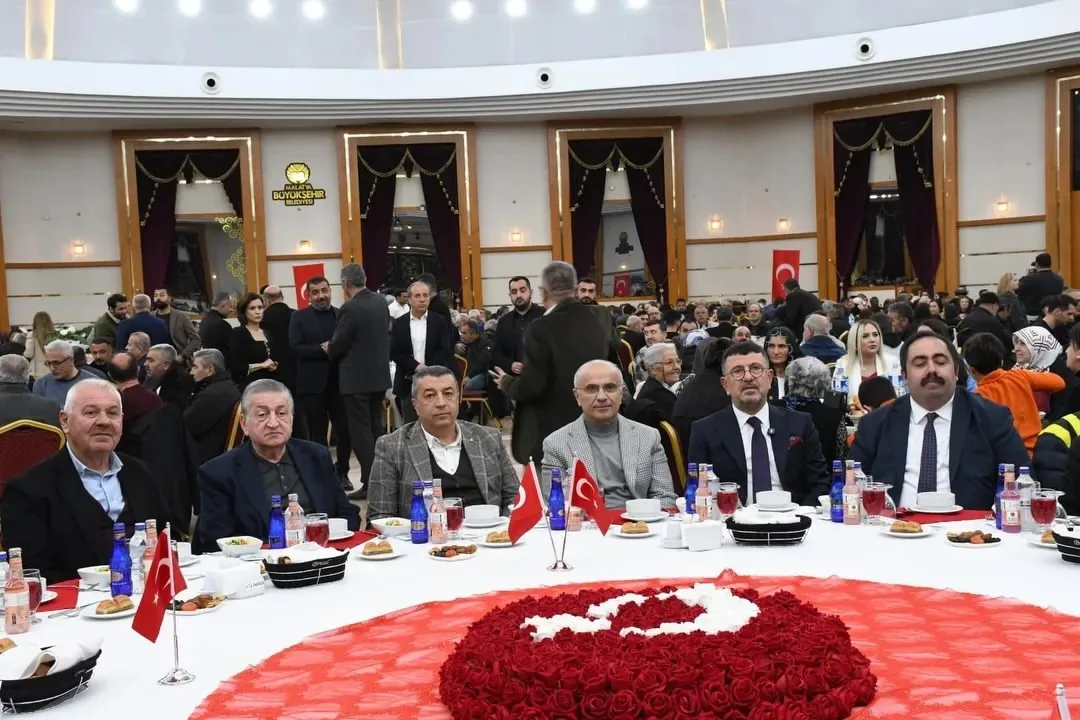 Maltya'da Siyasetin Birleştirici Gücü İftar Sofrasında Buluştu