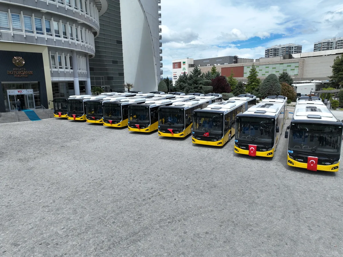 MALATYA BÜYÜKŞEHİR BELEDİYESİ 12 ADET OTOBÜS İLE ARAÇ FİLOSUNU YENİLİYOR
