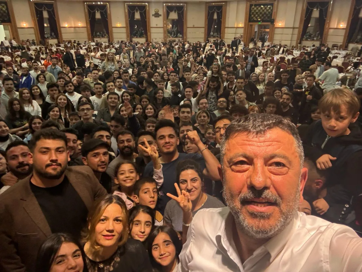 AĞBABA: "HİÇBİR ZORLUK 19 MAYIS ÖNCESİNDEN DAHA BÜYÜK DEĞİLDİR, BU ÜLKENİN EVLATLARININ UMUTSUZ OLMAYA HAKKI YOK"