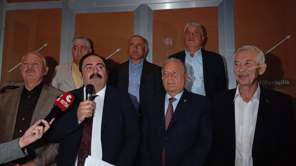 “ÖZGÜR ÖZEL’İN YANINDA DİK DURMAYA DEVAM EDECEĞİZ”