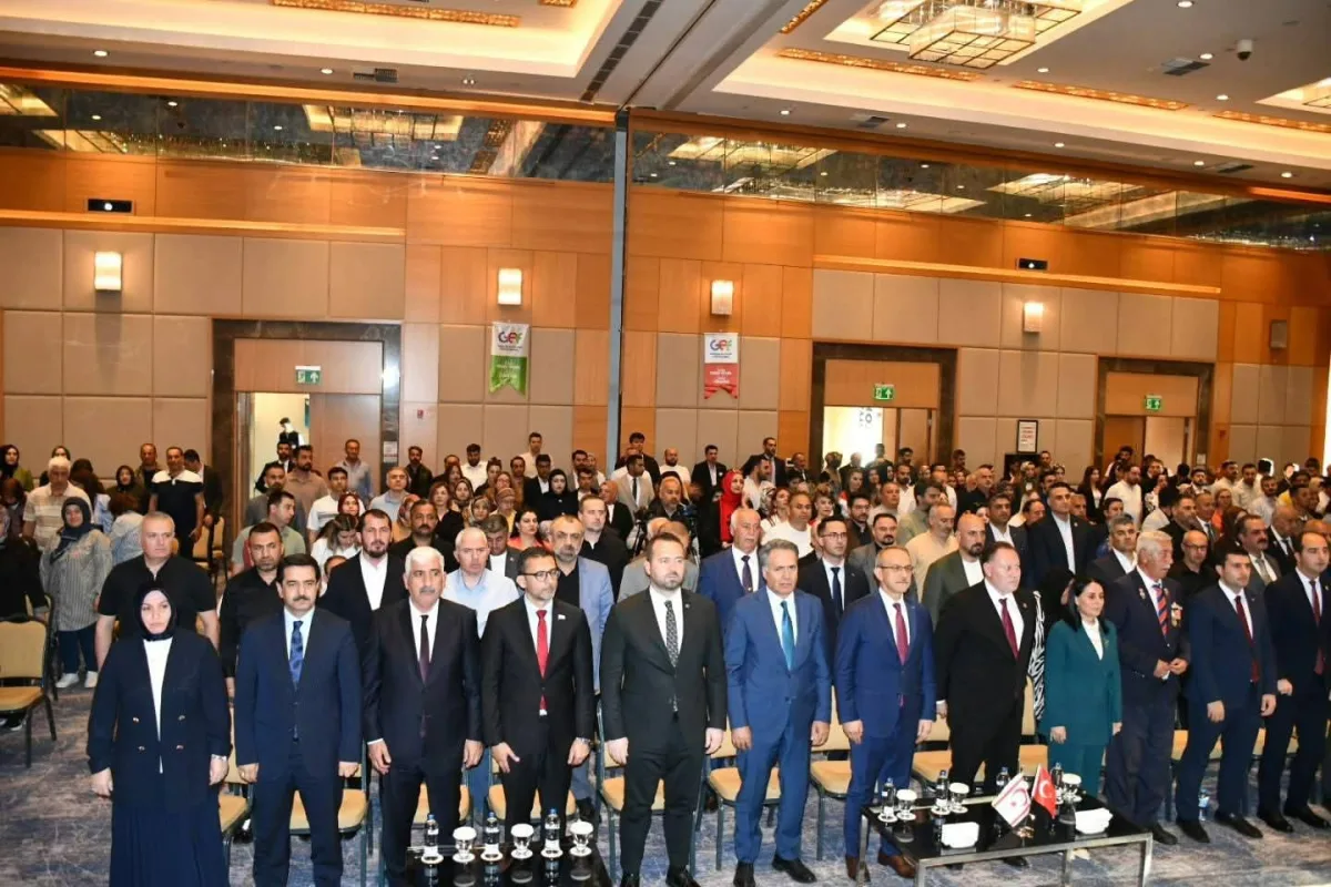 "Geçmişten Geleceğe Kıbrıs Sorunu ve Milli Davamız"Konferansı Yoğun Katılımla Gerçekleşti