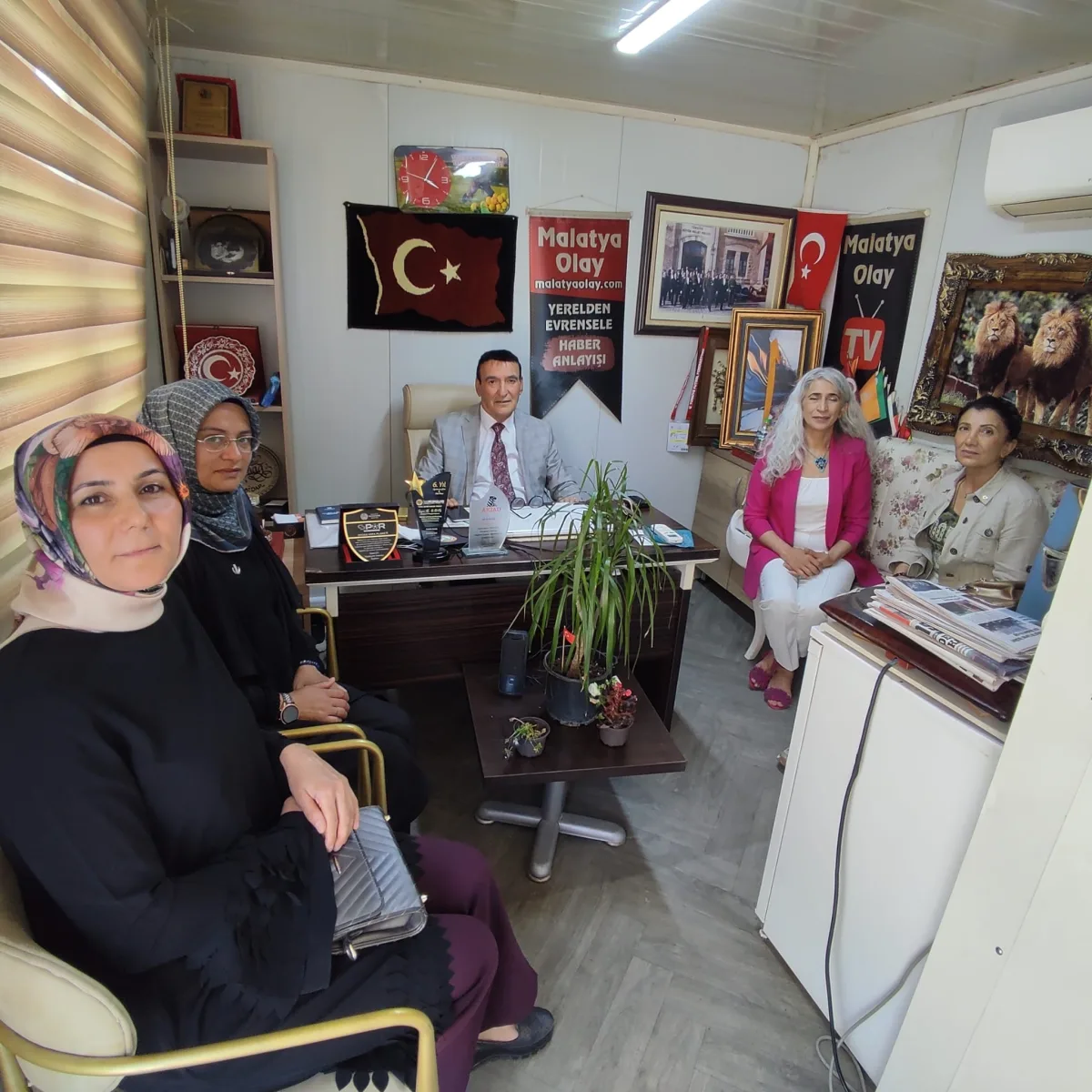 Yeniden Refah Partisi Kadın Kolları'ndan Basın Mensuplarına Ziyaret