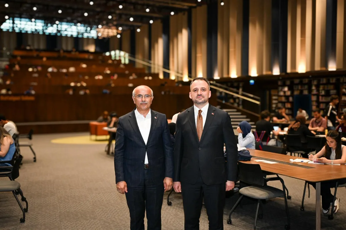 Bakan Yardımcısı Dr. Enes Eminoğlu'ndan Şehir Kütüphanesine Tam Not "TÜRKİYE'DE İLK 5'E GİRER"