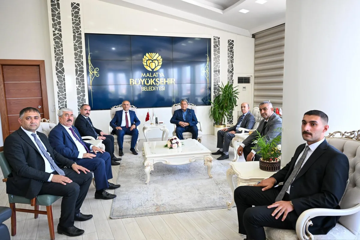MHP Heyetinden Büyükşehir Belediye Başkanı Sami Er'e Ziyaret