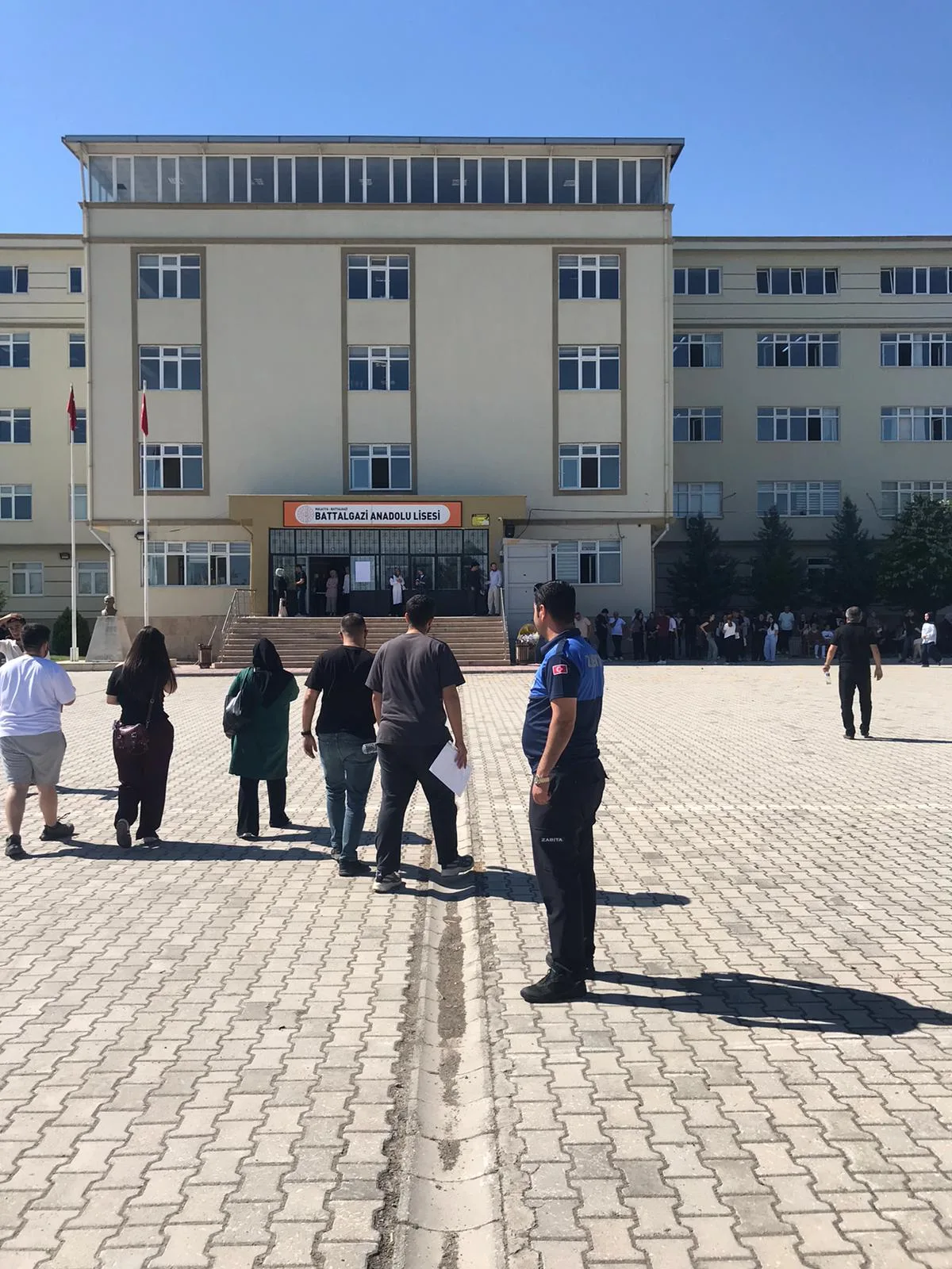 YKS Gününde Battalgazi Zabıtası Sahadaydı