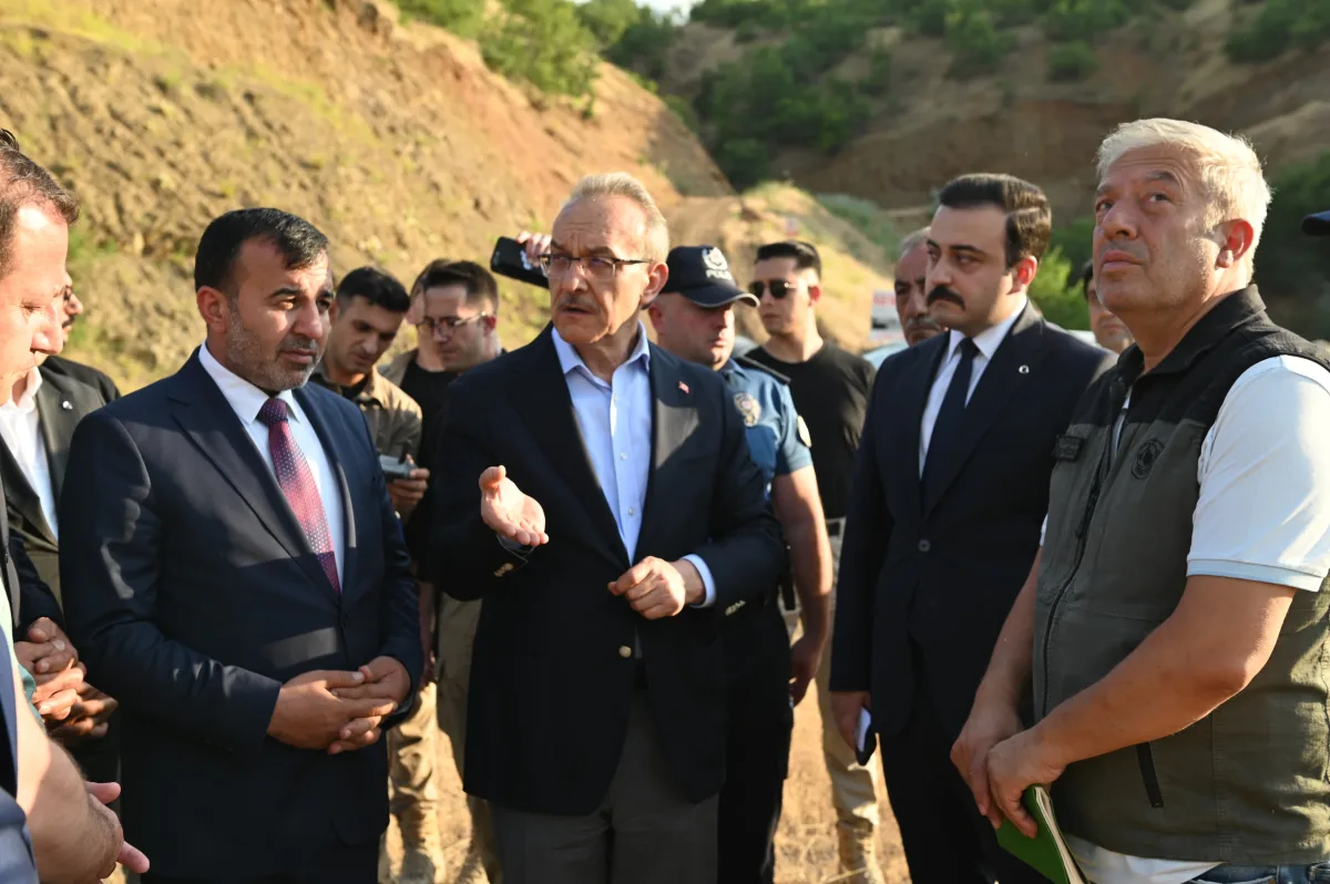 Başkan Sülük ve Vali Yavuz'dan Pütürge'deki Yangın Bölgesine İnceleme