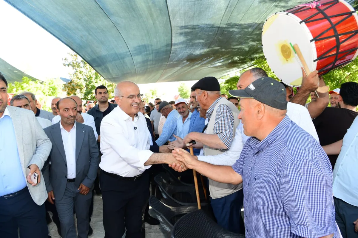 Malatya Büyükşehir Belediye Başkanı Sami Er’den Darende ve Akçadağ Çıkarması