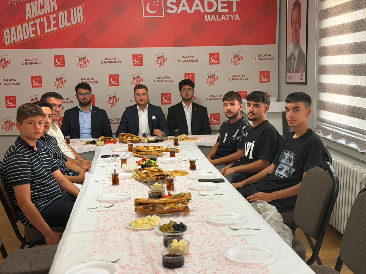 Saadet Partisi Gençlik Kollarından Malatya'da Gelecek Vizyonu Ve İstişare Buluşması Gerçekleşti