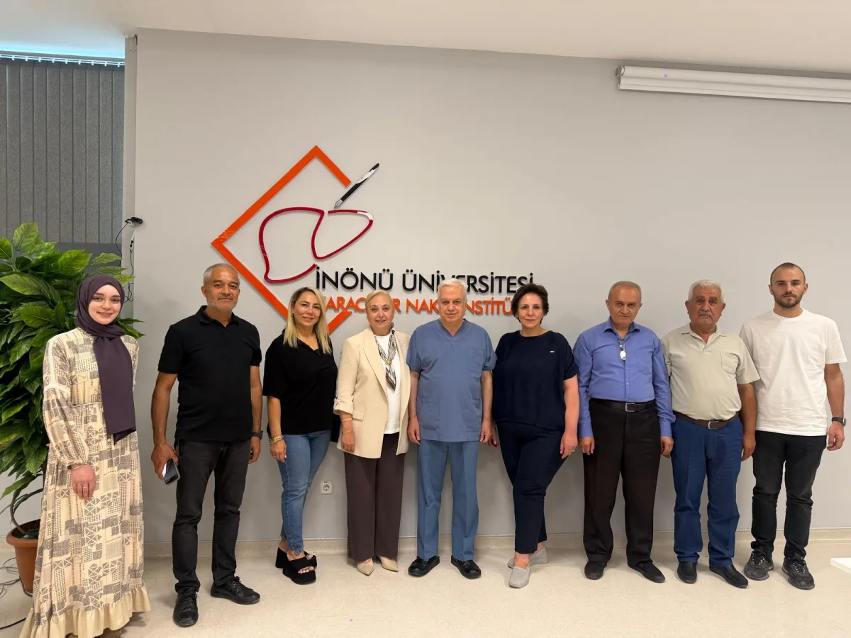 Çocukluk Arkadaşları Yıllar Sonra Aynı Masada Buluştu: HİMYAÇDER'den Prof.Dr, Sezai Yılmaz'a Anlamlı Ziyaret