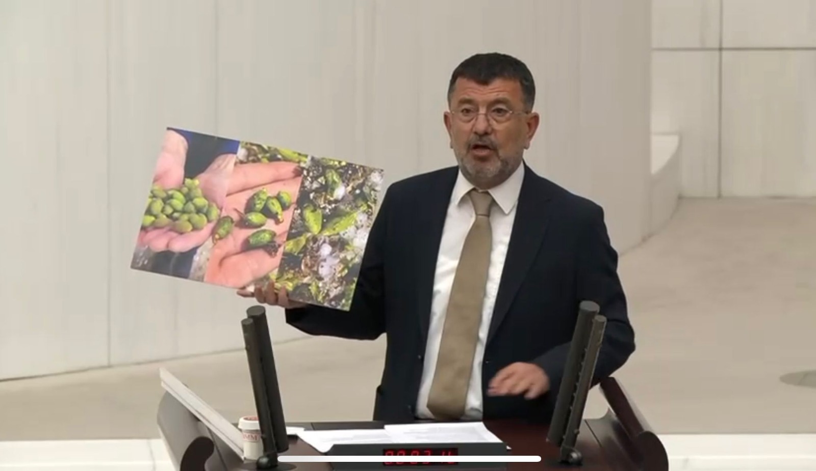 AĞBABA “BEN DÜNYANIN EN GÜZEL KENTİNİN MİLLETVEKİLİYİM”