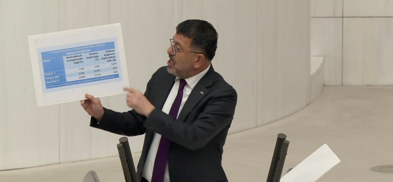 AĞBABA: “EMEKLİYİ YOK SAYAN BU DÜZENİN KARŞISINDA DURMAYA DEVAM EDECEĞİZ”