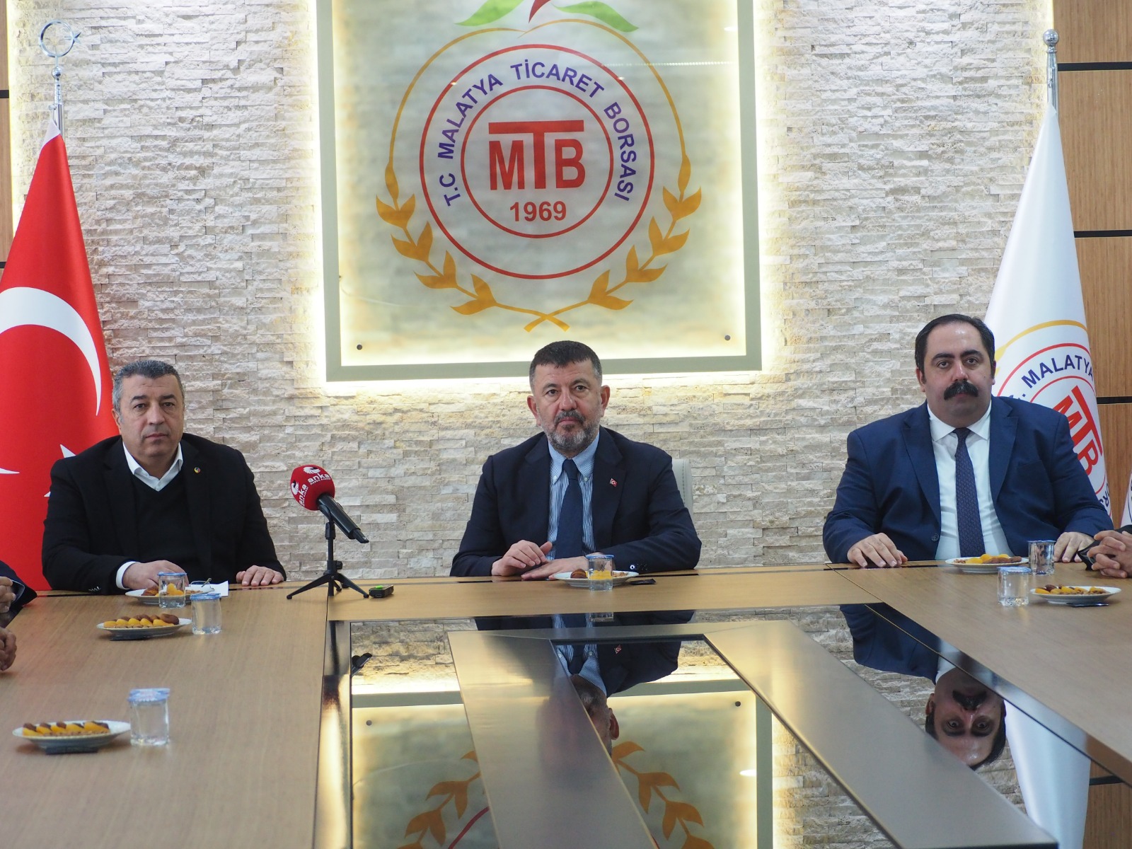 Ağbaba ; "Zirai Don Nedeniyle Mecliste Araştırma Komisyonu Kurulması Teklifini Getireceğiz "