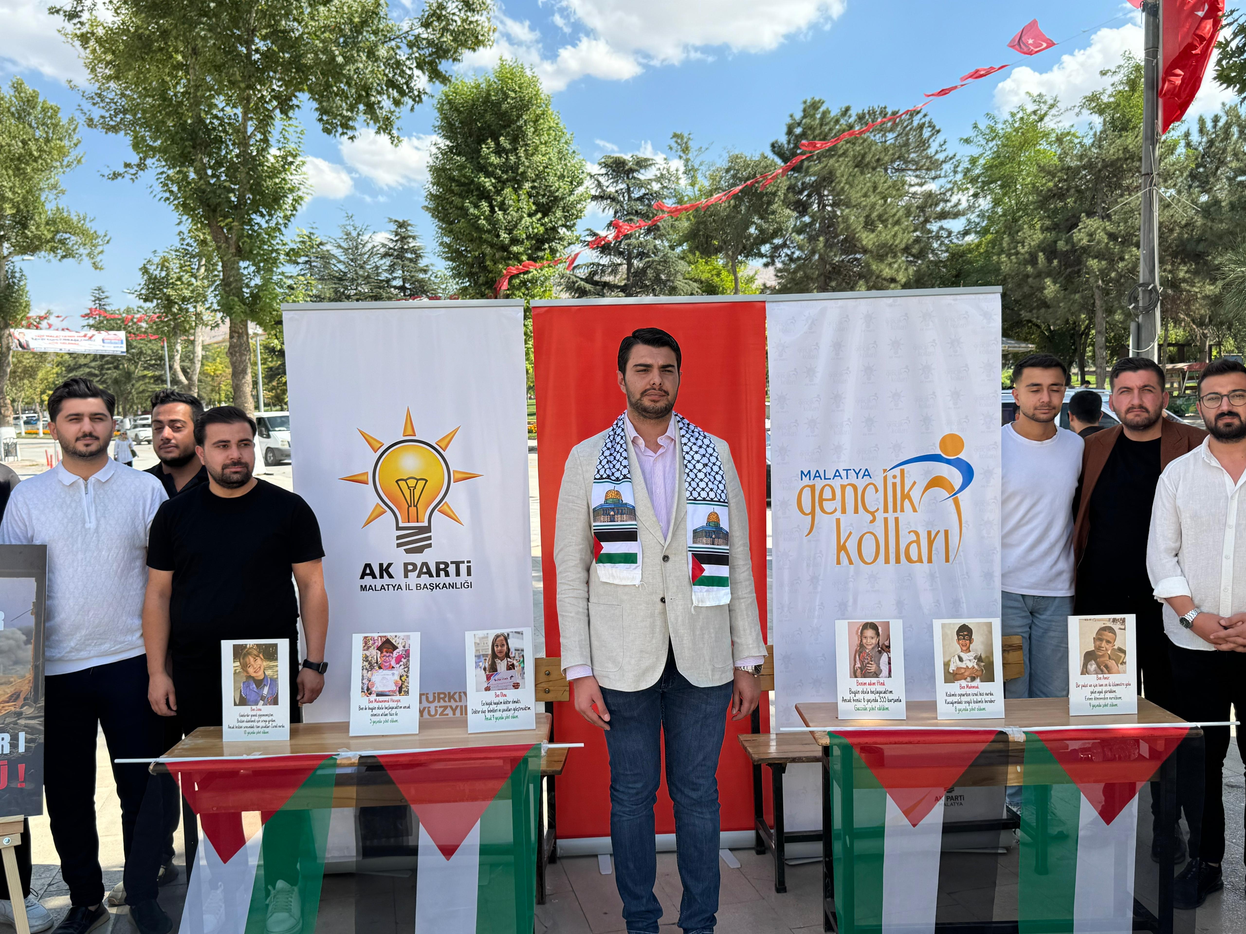Ak Parti Malatya İl Başkanlığı Gençlik Kolları Basın Açıklaması Yaptı