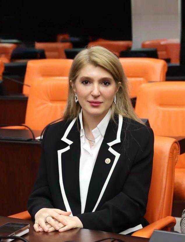 Ak Parti Malatya Milletvekili Sayın İnanç Siraç Kara Ölmeztoprak'tan Miraç Kandili Mesajı