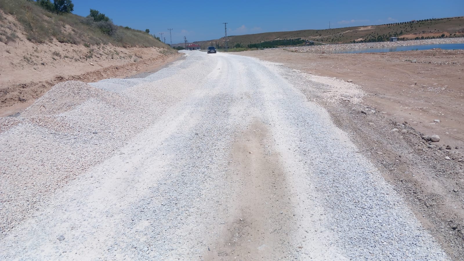 AKÇADAĞ’IN YOL AĞI GÜÇLENİYOR