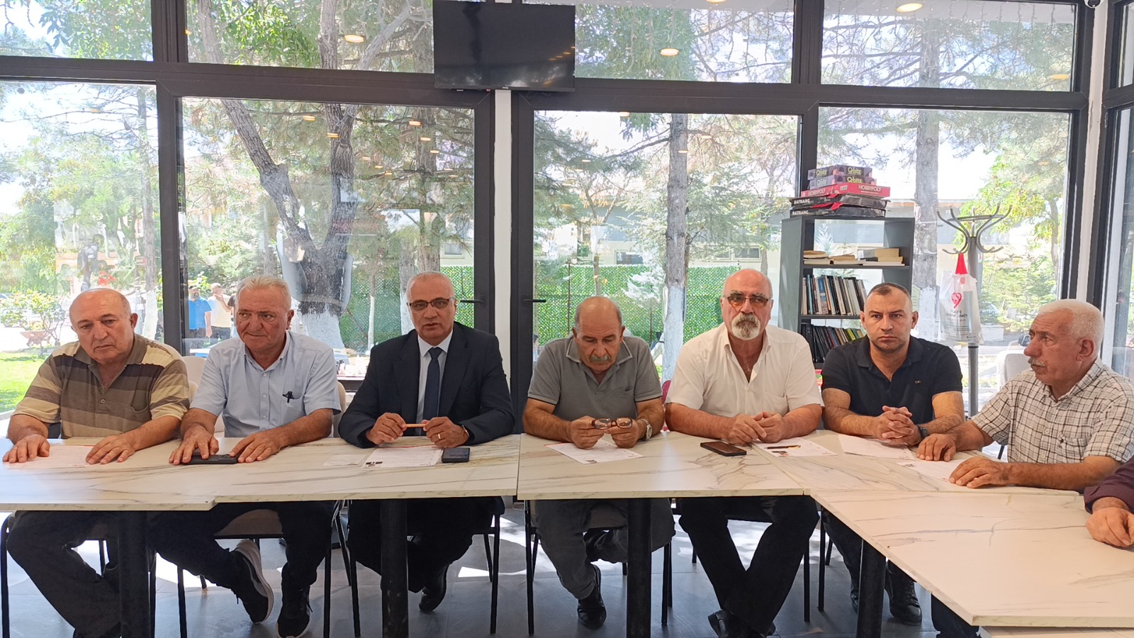 Arguvan Belediye Başkanı Ersoy Eren ve Meclis Üyeleri YENİ Parti'ye Katıldı