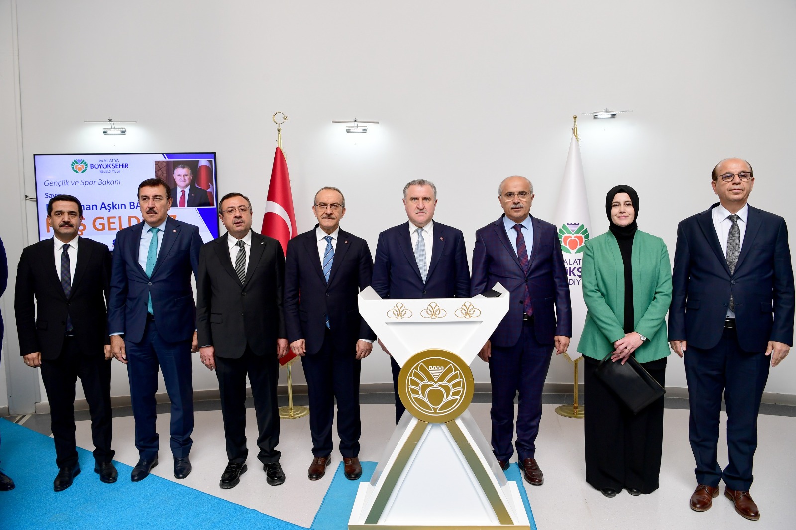 BAKAN BAK’TAN BÜYÜKŞEHİR BELEDİYESİ’NE ZİYARET