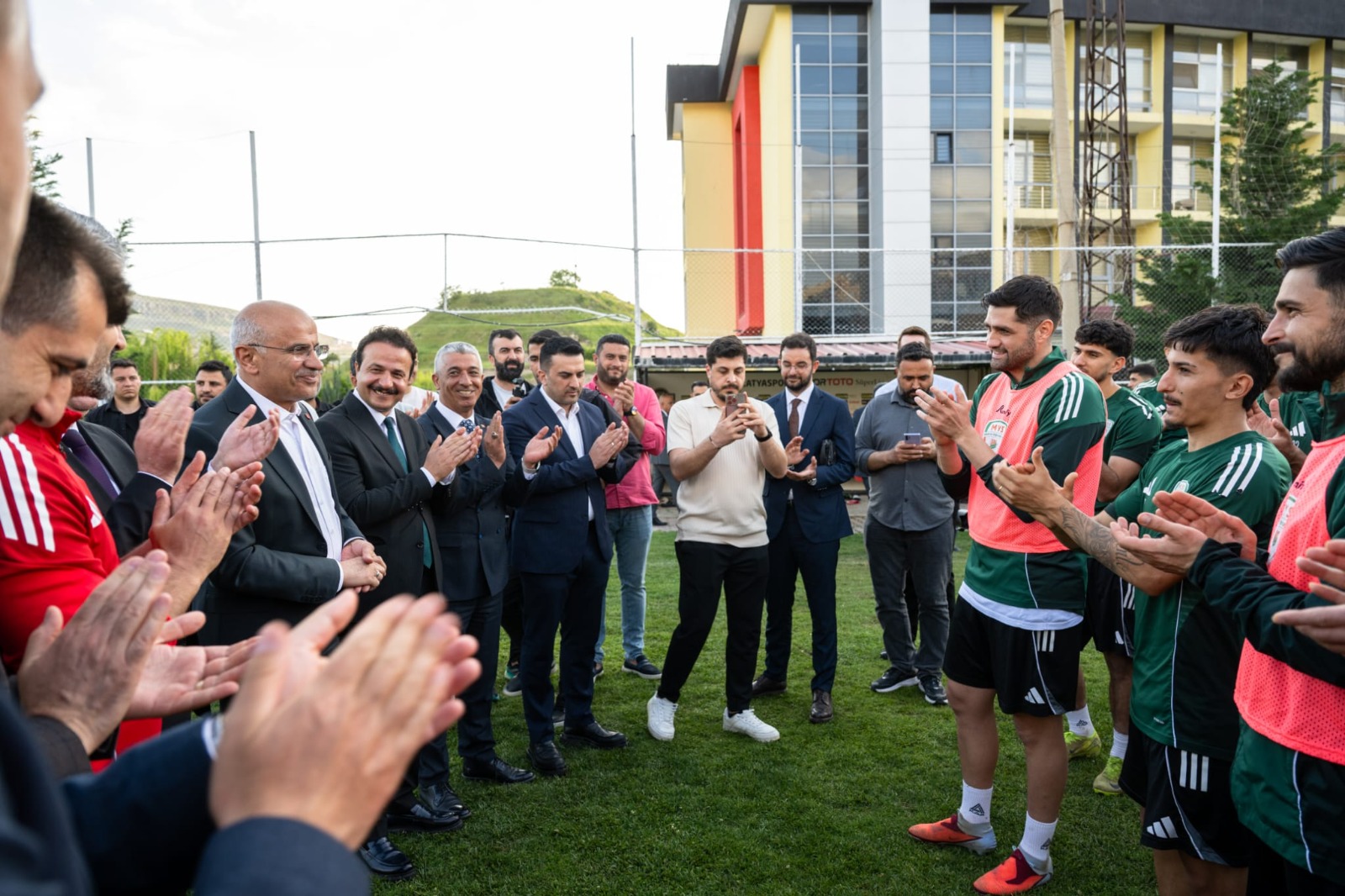 Başkan Er’den Malatya Yeşilyurtspor'a Moral Ziyareti