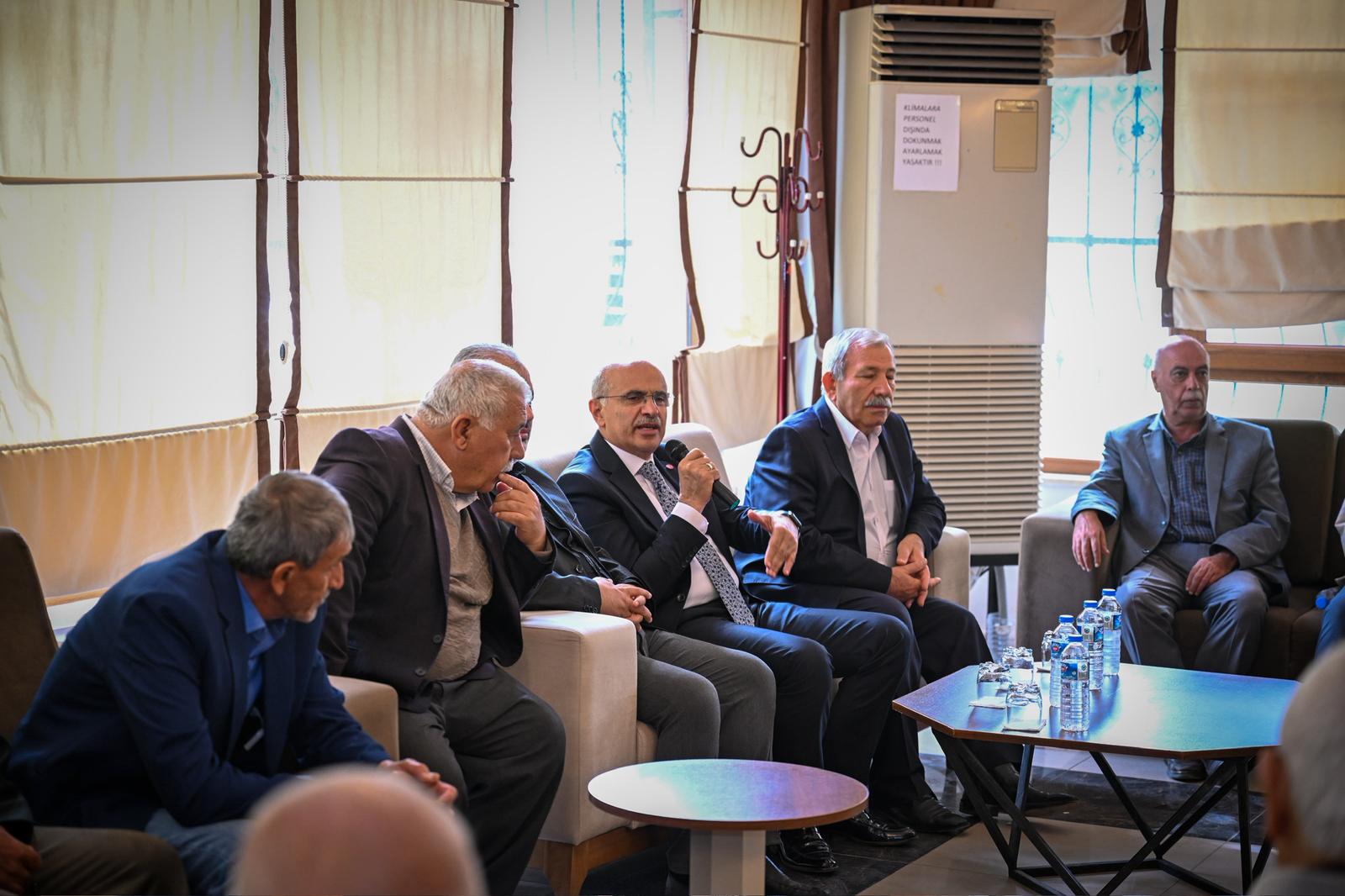 BAŞKAN ER, VEFA KONAĞINDA  YAŞLILARLA BİR ARAYA GELDİ