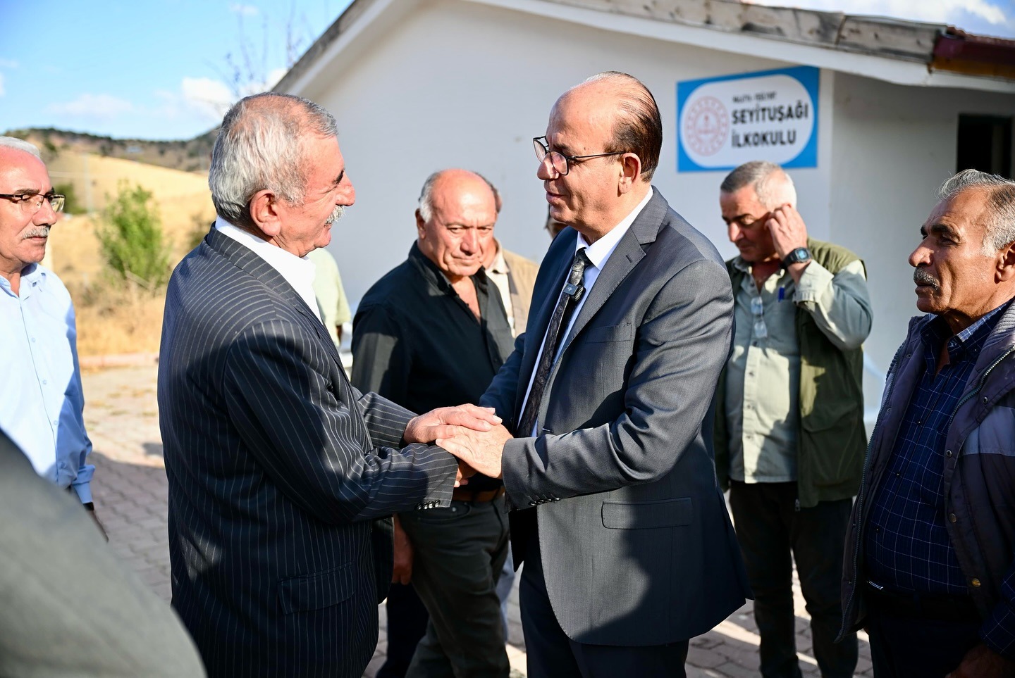 Başkan Geçit, Seyituşağı ve Yalınkaya Mahallelerini Ziyaret Etti