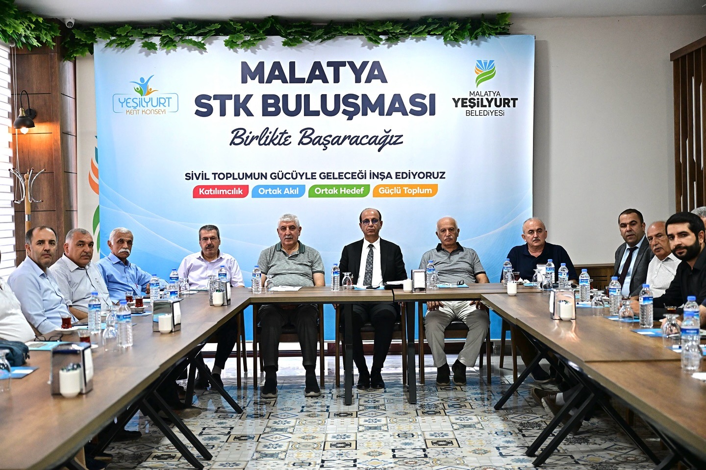 Başkan Geçit, STK Temsilcileri İle Buluştu