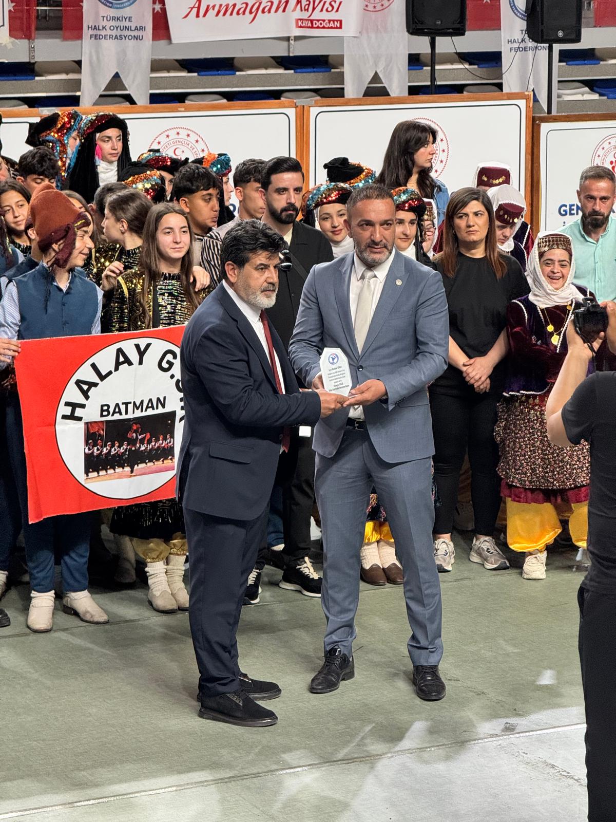 Başkan Günay:"Halk Oyunları ve Folklor, Yöresel Kültürümüzün Ana Hamurudur"