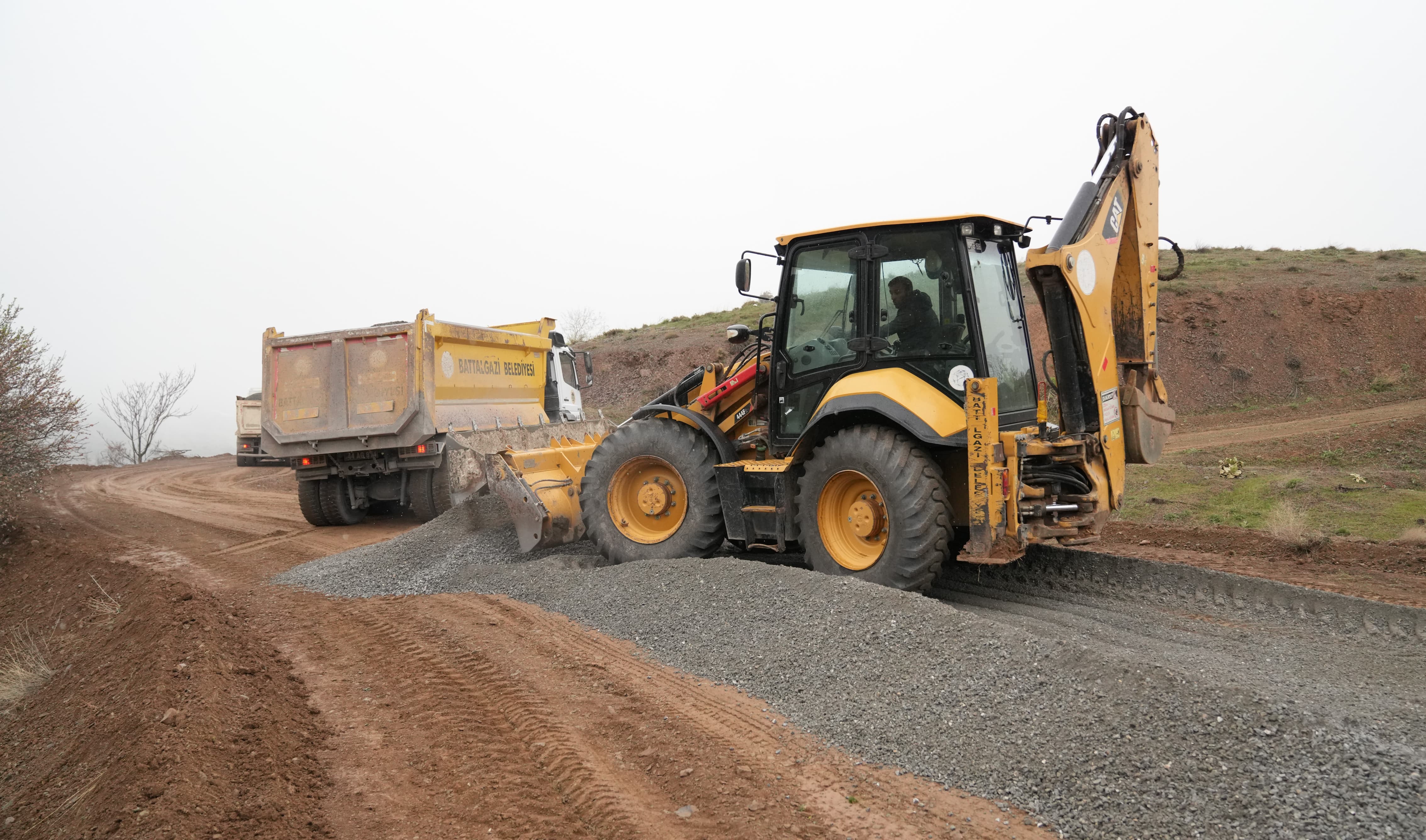 Battalgazi Belediyesi'nden 3 Kilometrelik Yol İyileştirmesi