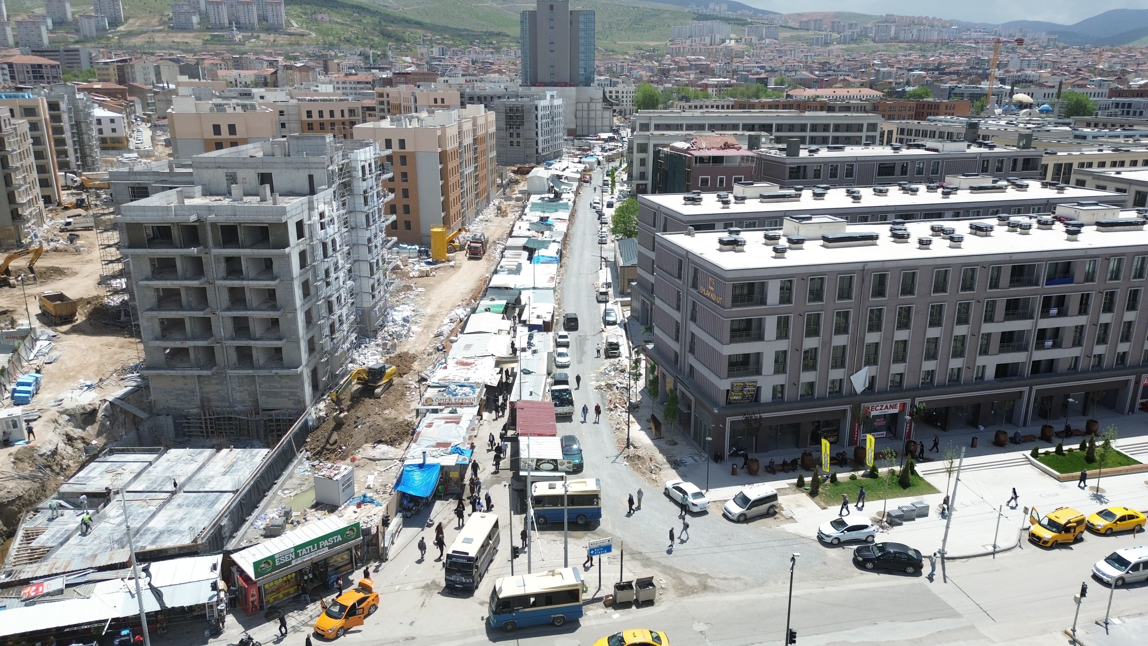 Battalgazi Belediyesi'nden Akpınar'da Yaya Trafiğine Düzenleme