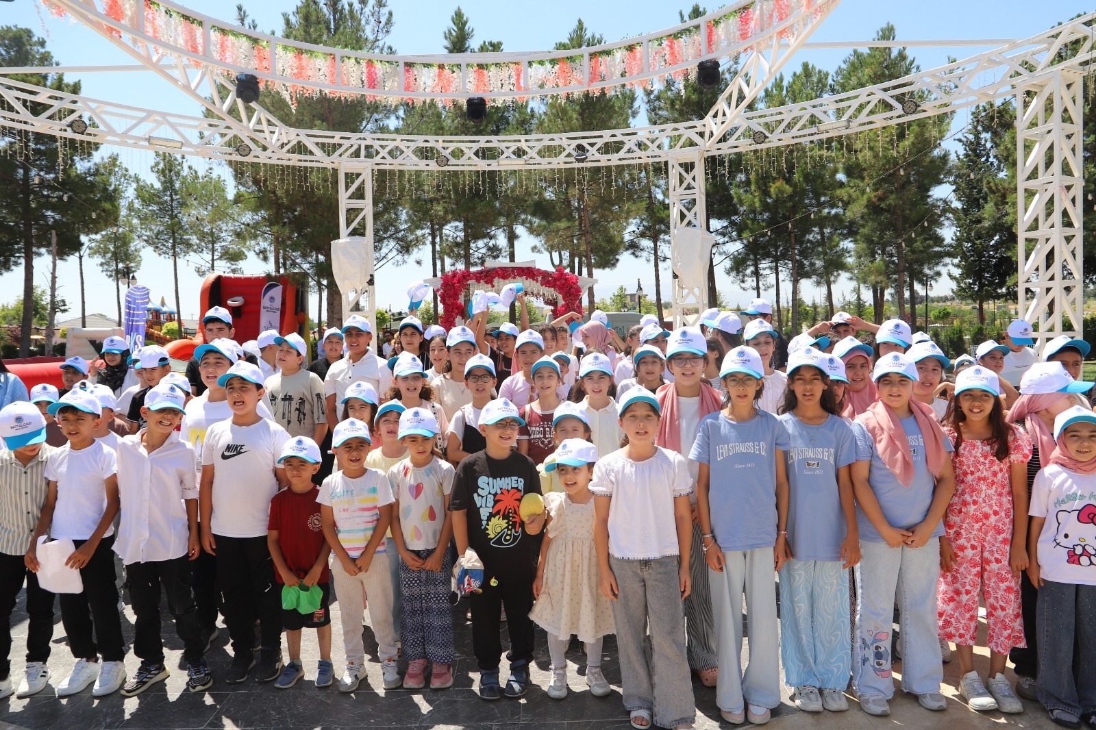 Battalgazi Belediyesi Yaz Okulları Şenlikle Tamamladı