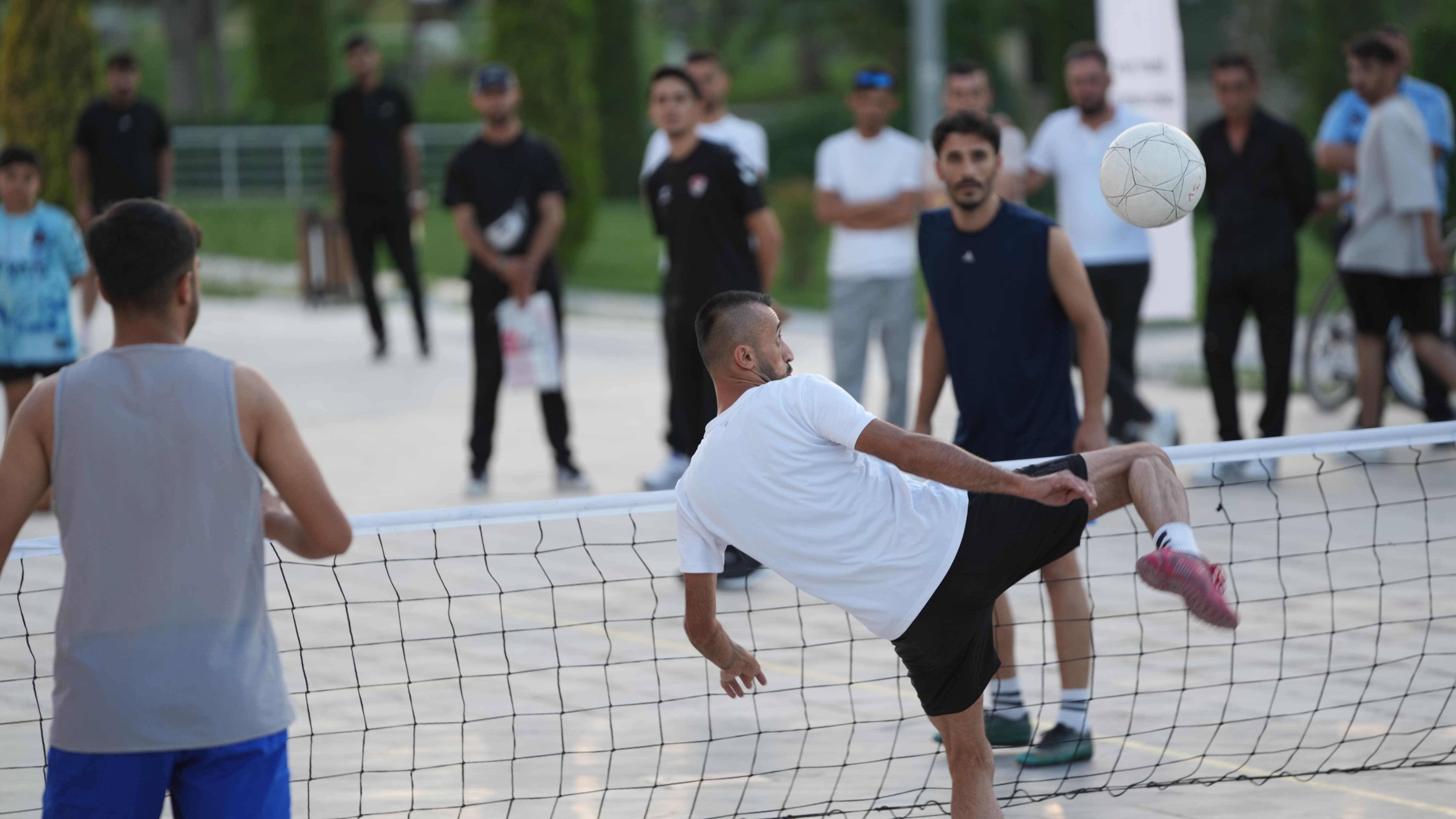 Battalgazi'de Ayak Tenisi Turnuvası Tamamlandı