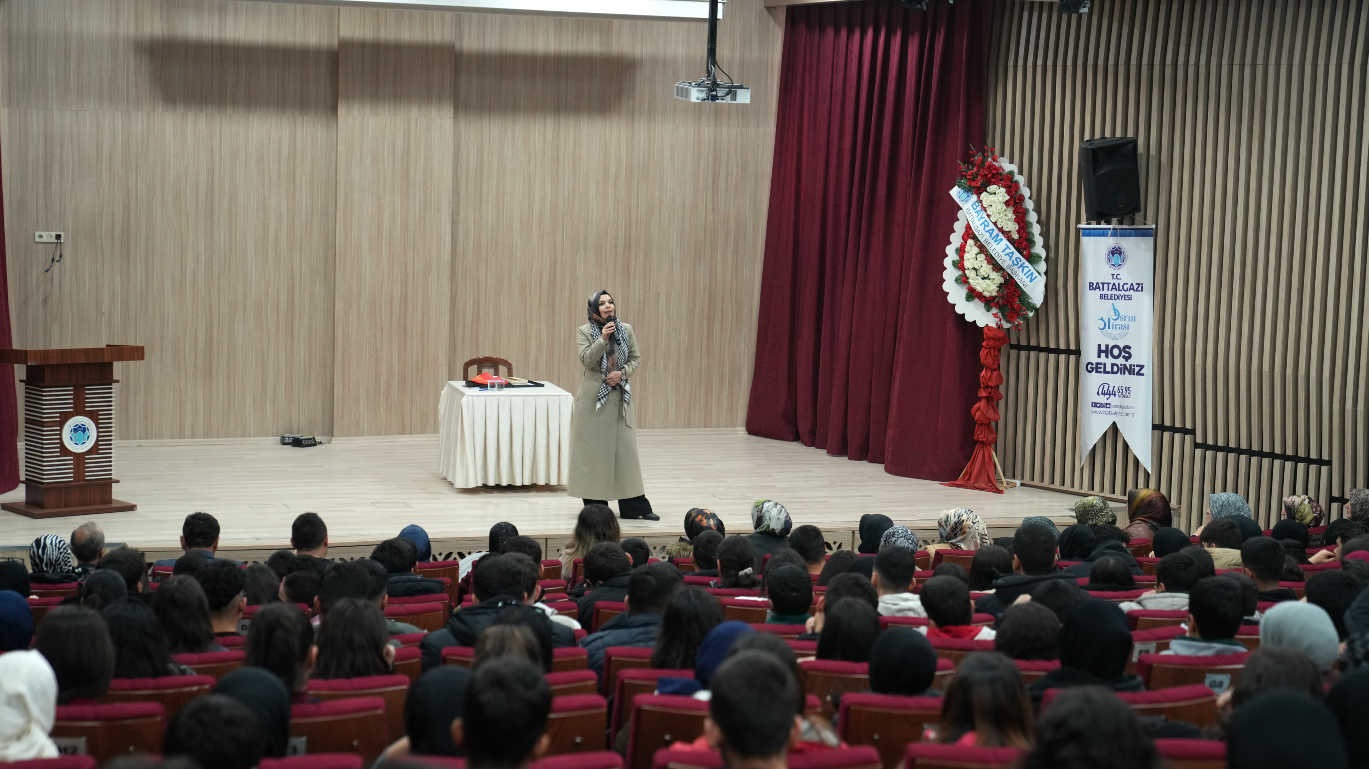 Battalgazi'de "Uzaktan Sevmek Kudüs"Programına Yoğun İlgi