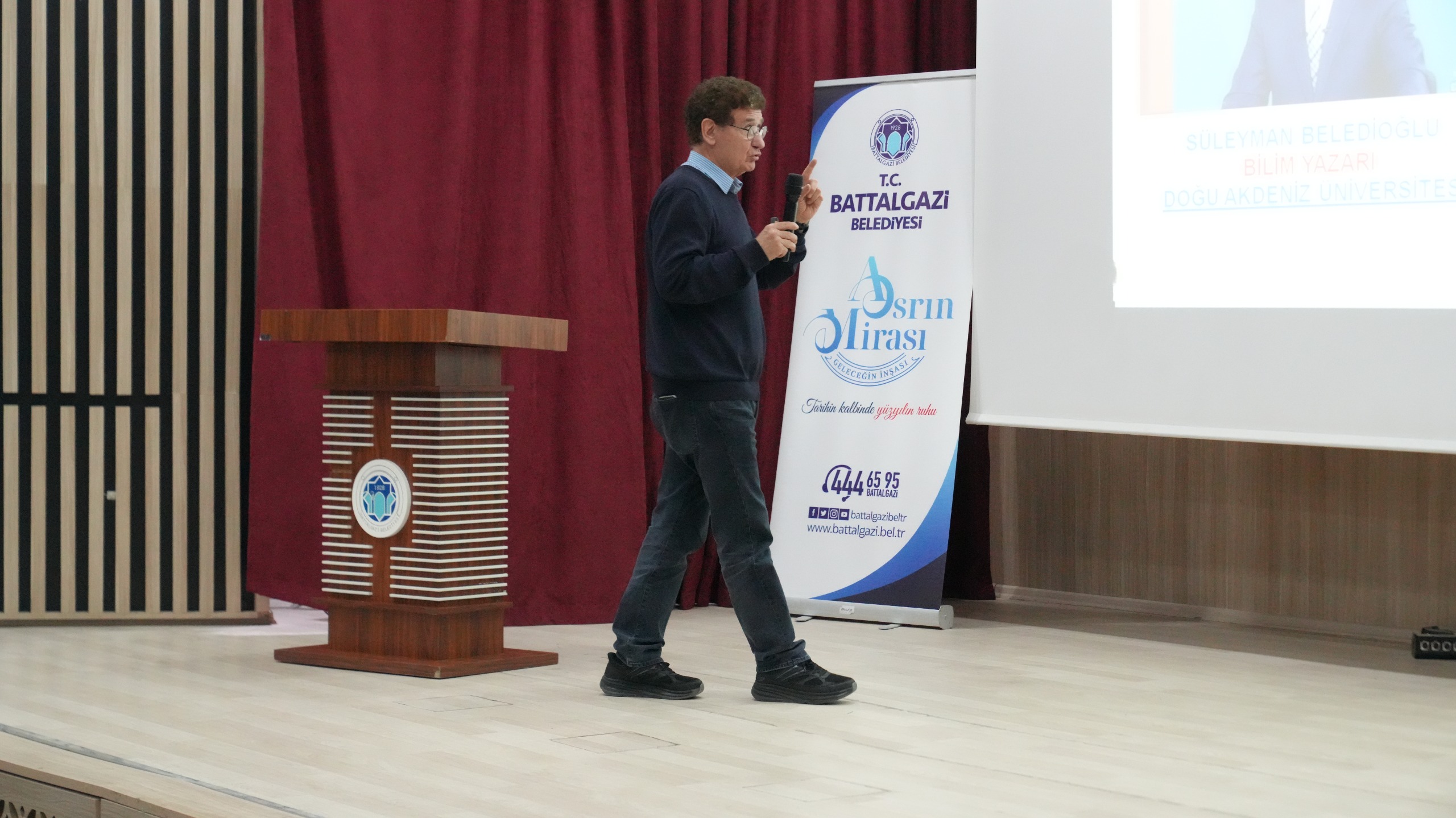 Bonus Hoca'dan Gençlere Sınav Taktikleri