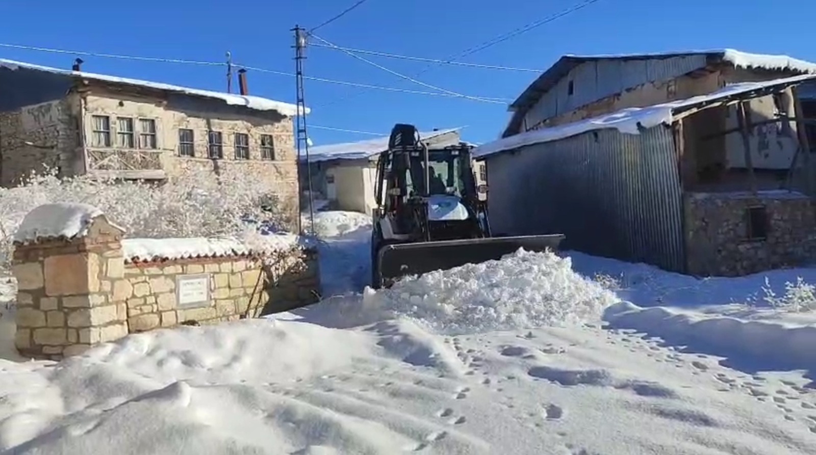 Büyükşehir Belediyesi’nden Karla Mücadele Seferberliği