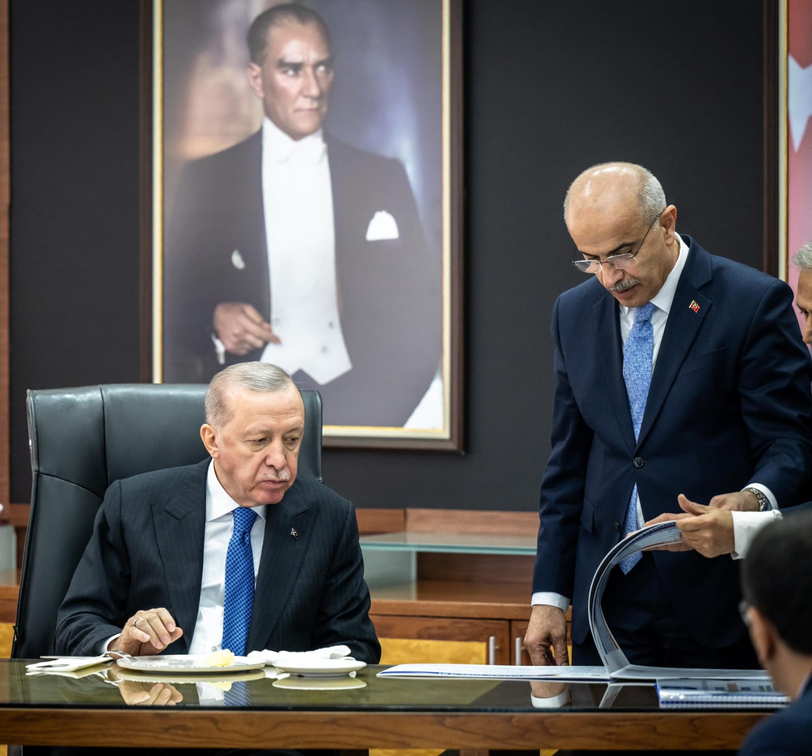 CUMHURBAŞKANI SAYIN RECEP TAYYİP ERDOĞAN BÜYÜKŞEHİR BELEDİYESİNİ ZİYARET ETTİ