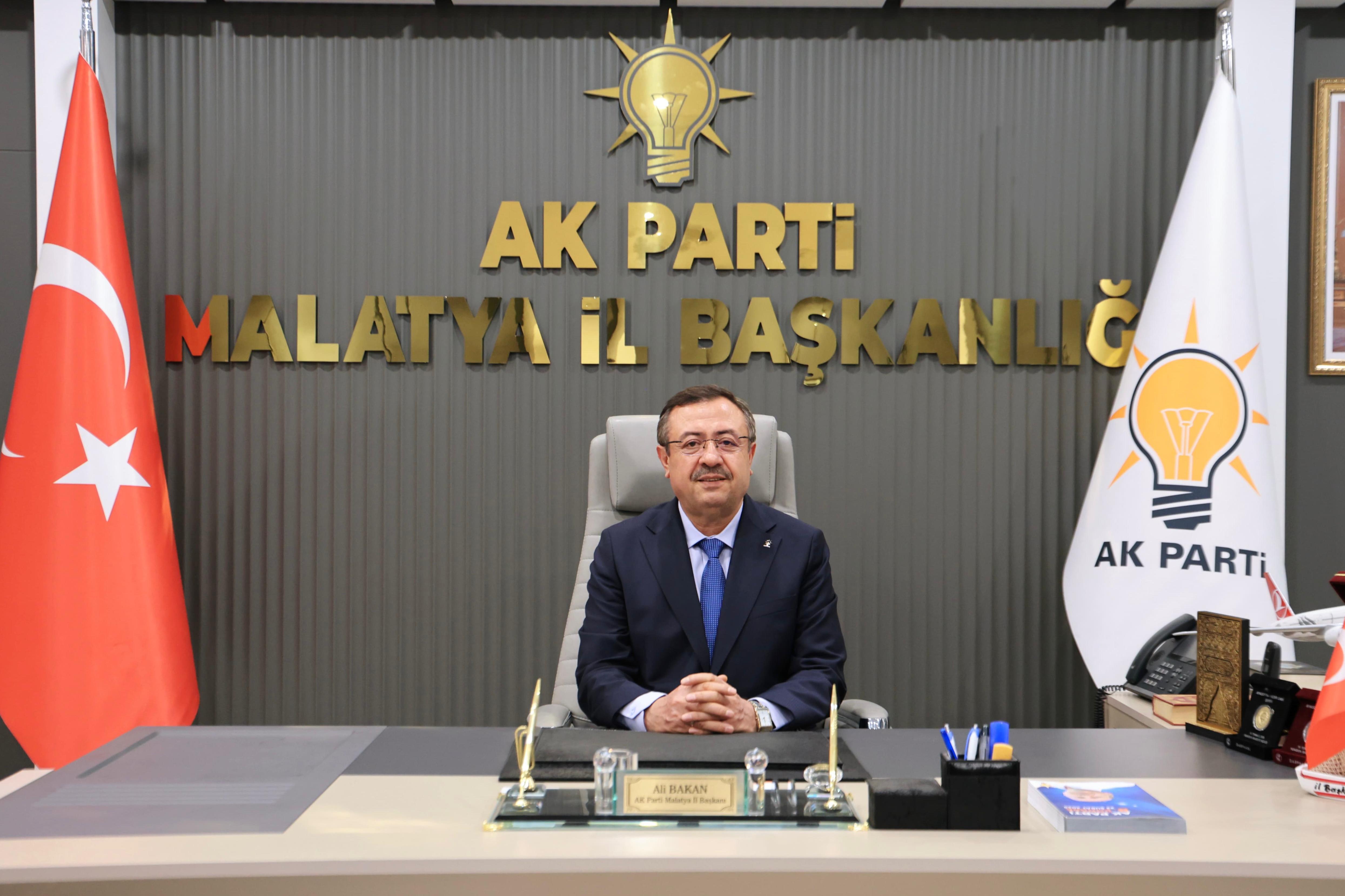 İl Başkanı Bakan'dan 29 Ekim CUMHURİYET Bayramı Mesajı