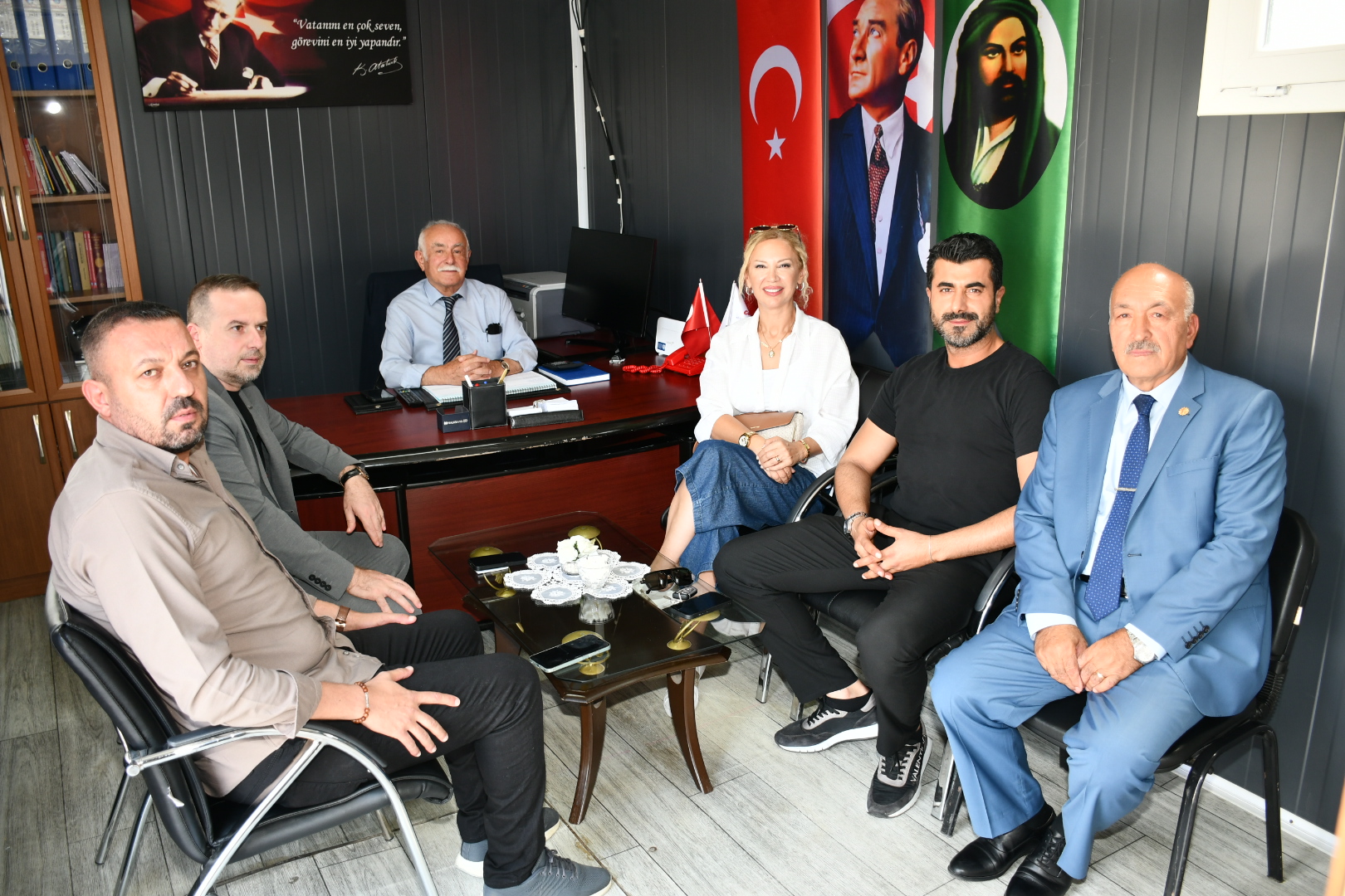 Karademir'den Eşref Doğan Dede'ye Tebrik Ziyareti