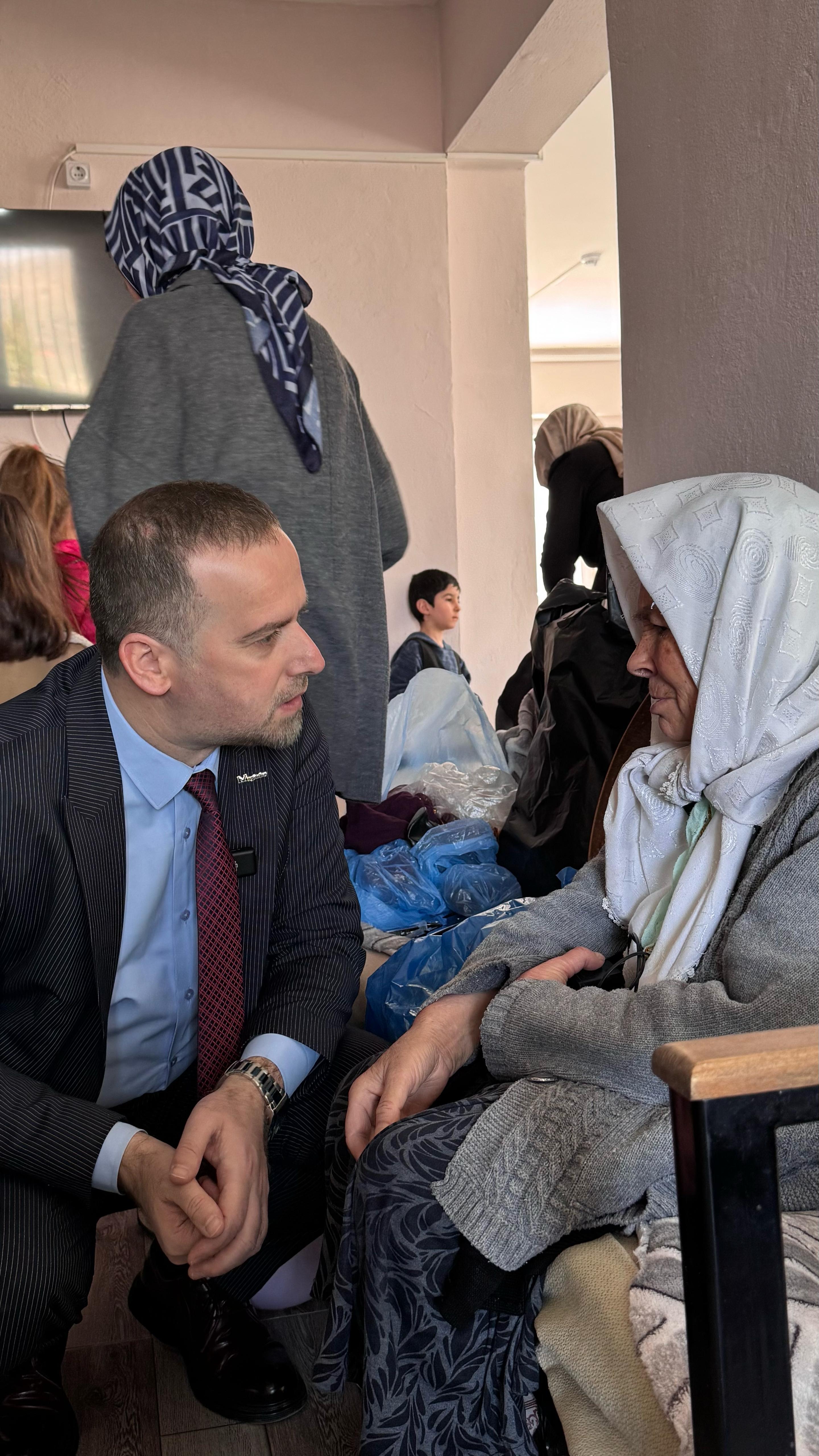 MAGİNDER Ailesi'nden Yaşlılar Haftası Ziyareti 'Yaşlılar Bizim Yaşayan Çınarlarımız'