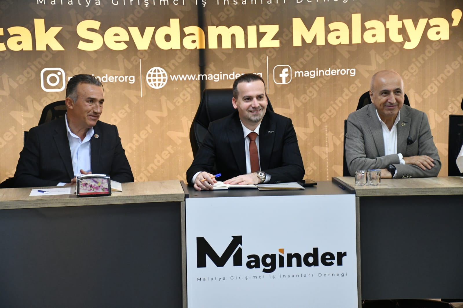 MAGİNDER İle Hekimhan Muhtarlar Derneği Arasında Kardeş Dernek Protokolü