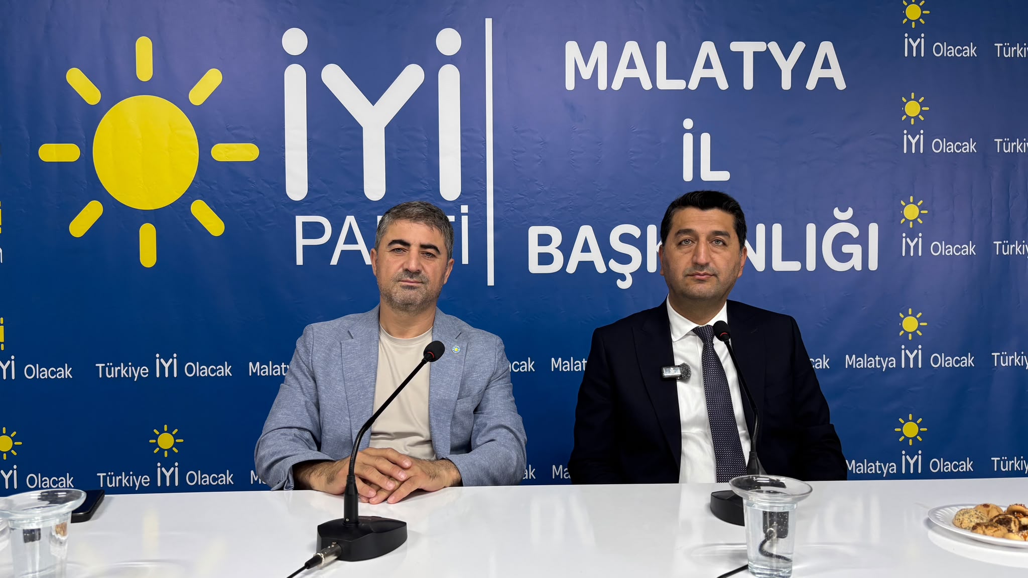 Mahmut Boyraz'dan İYİ Parti'ye Ziyaret:"Malatya İçin Ortak Akıllı Hareket Edeceğiz"