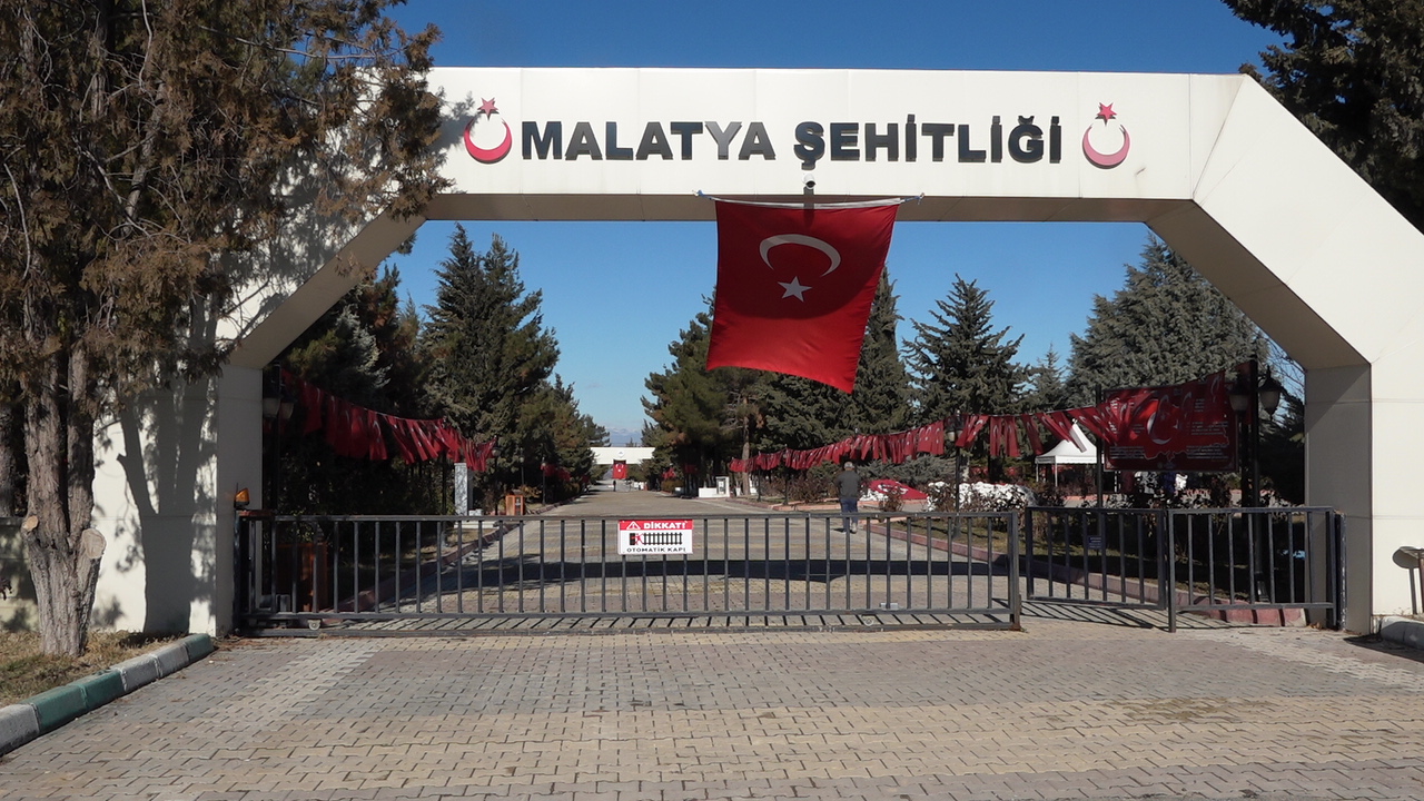 MALATYA BÜYÜKŞEHİR BELEDİYESİ ŞEHİTLERİN AZİZ HATIRALARINA SAHİP ÇIKIYOR