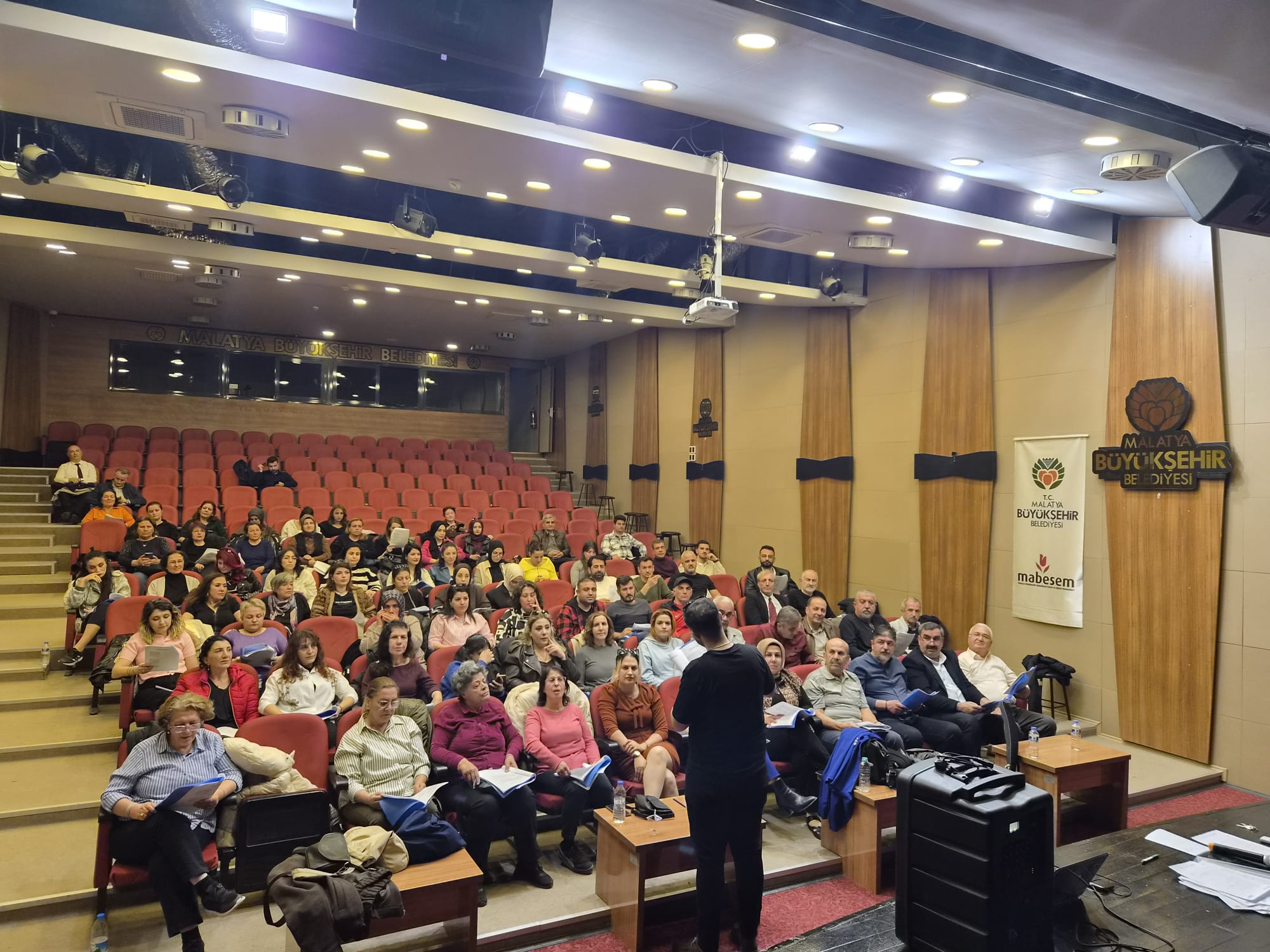 Malatya Büyükşehir Belediyesi Türk Halk Müziği Korosu Unutulmaz Bir Konser İçin Çalışmalarını Sürdürüyor