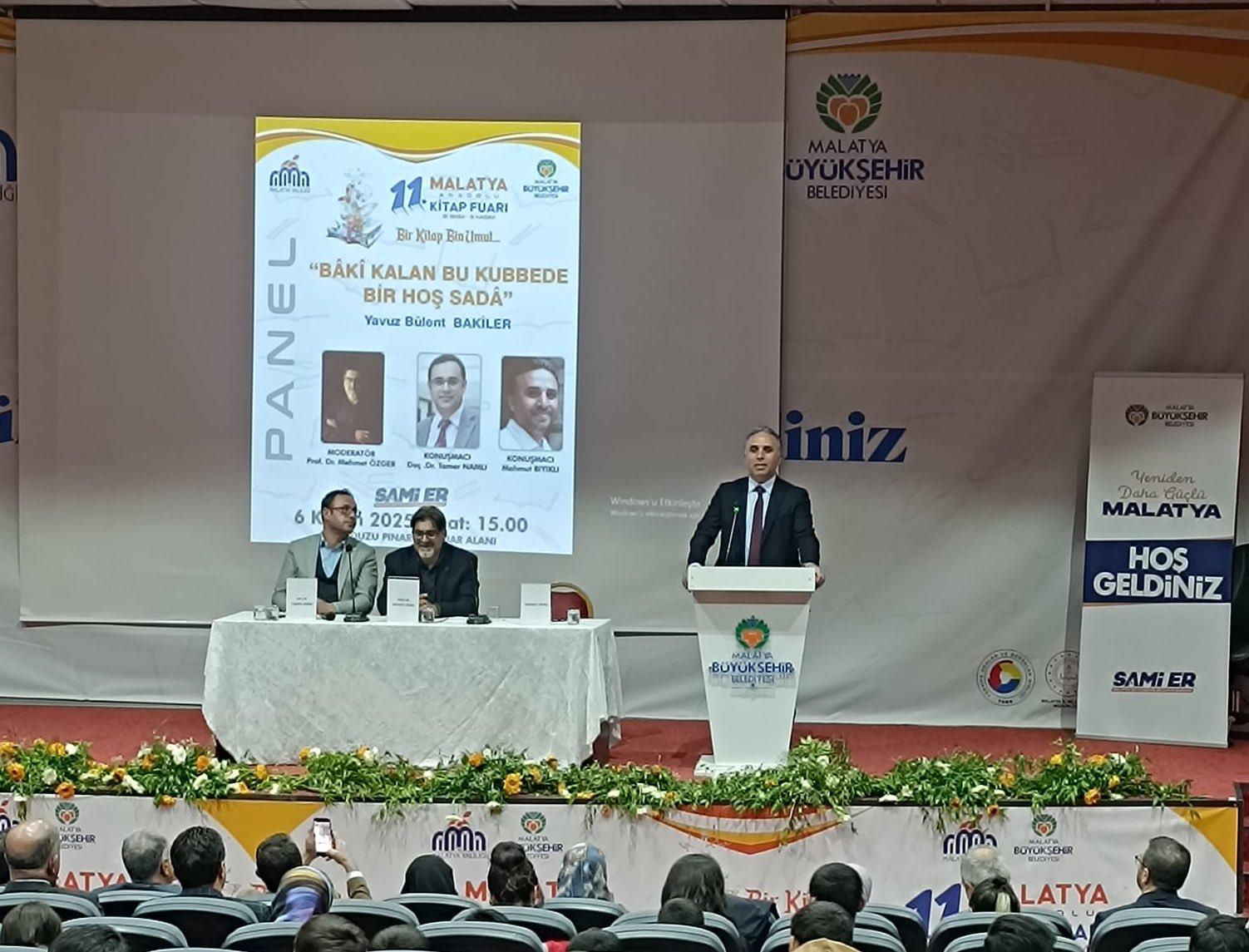 MALATYA KİTAP FUARI’NDA YAVUZ BÜLENT BÂKİLER KONUŞULDU