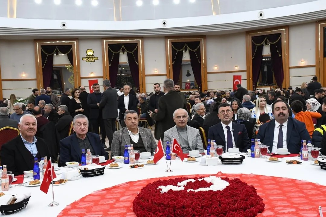 Maltya'da Siyasetin Birleştirici Gücü İftar Sofrasında Buluştu