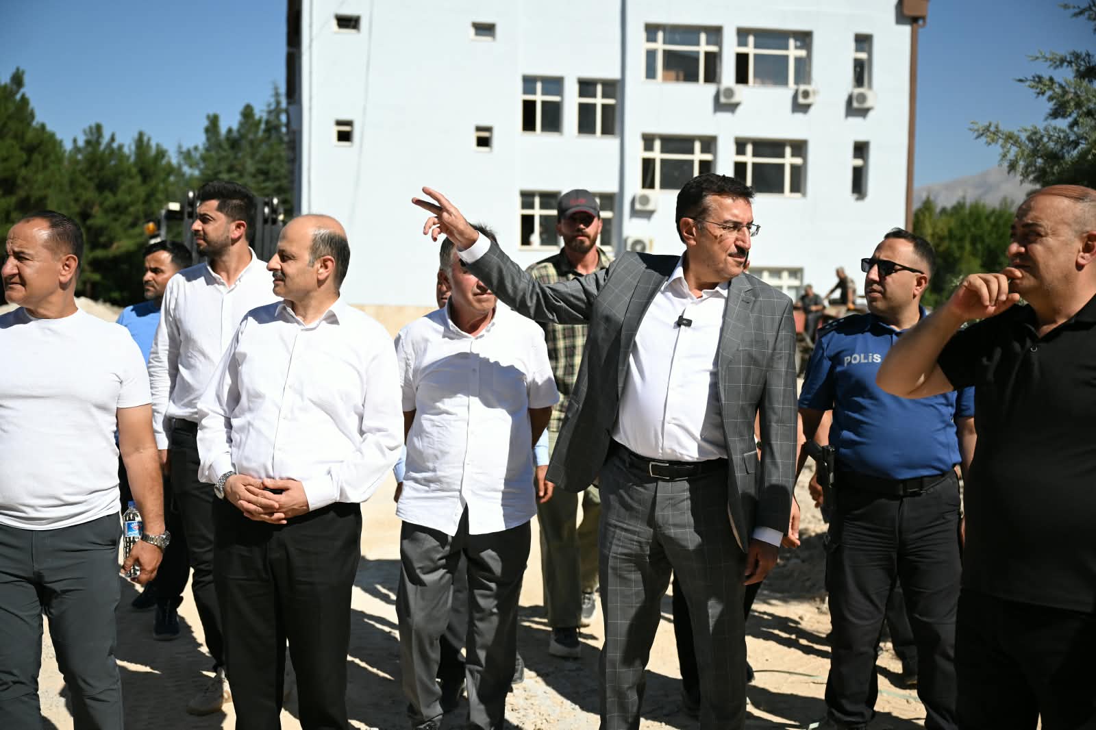 MİLLETVEKİLİ TÜFENKCİ, MALATYA POLİS MESLEK EĞİTİM MERKEZİ’NDE İNCELEMELERDE BULUNDU