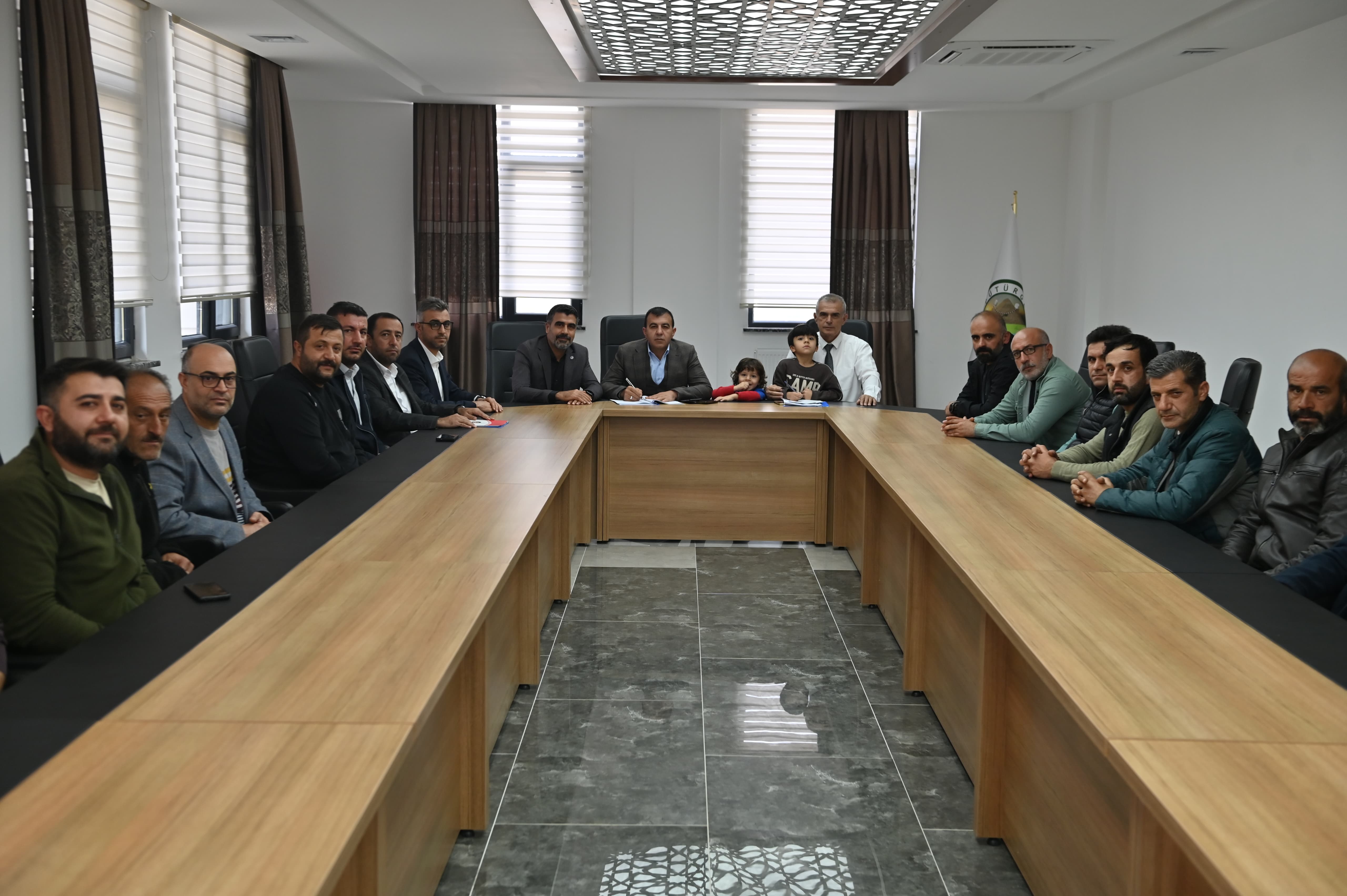 Pütürge Belediyesi'nden İşçilere %40 Zam Müjdesi