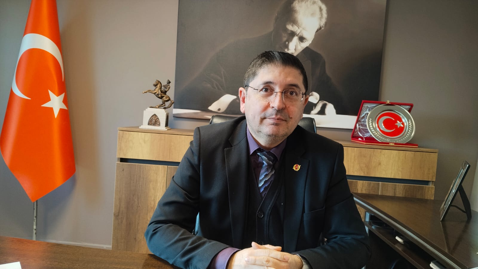 "Atatürk'ün Gösterdiği Aydınlanma Yolunda;Gazetecilik Bir Millet Görevidir"